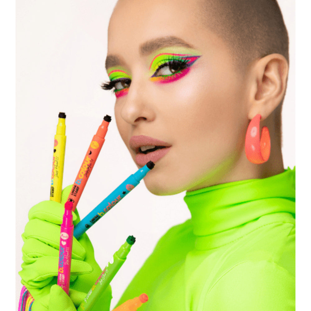 قلم تحديد عيون مزدوج الطرف من 7DAYS CUTE بختم على شكل قلب - محدد عيون سائل أسود مقاوم للماء