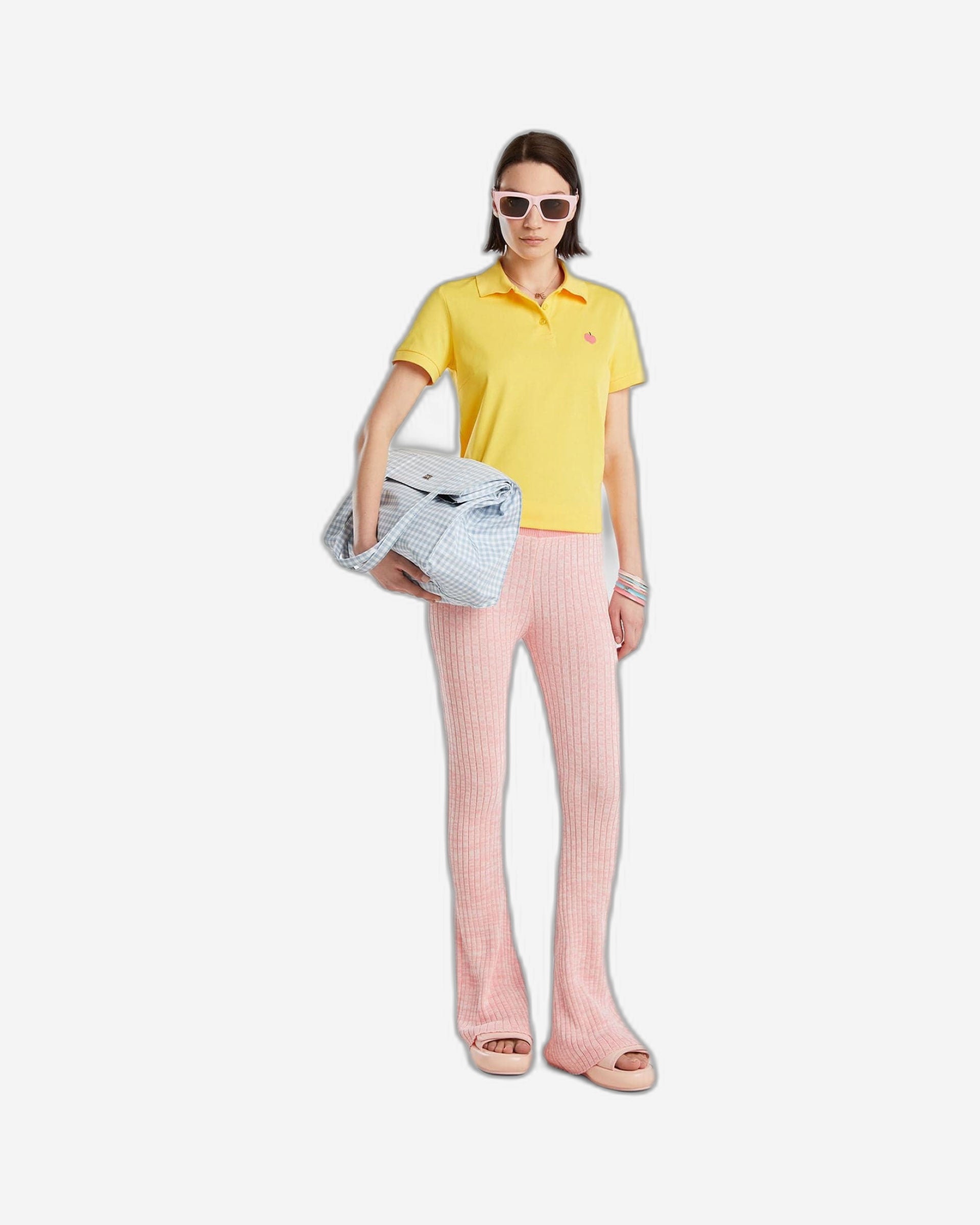 بولو مع تطريز الفاكهة