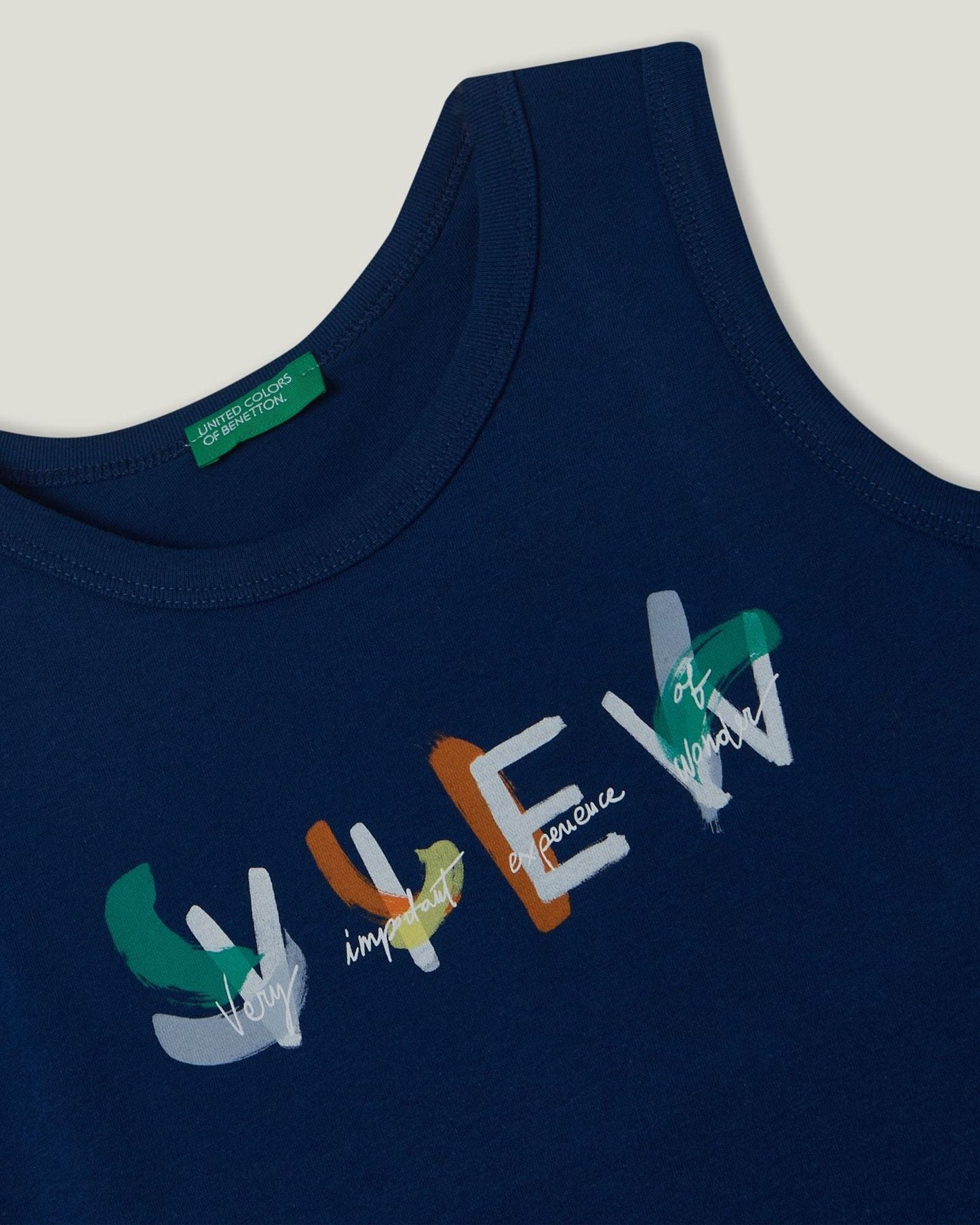 قميص داخلي مصنوع من القطن بنسبة 100%