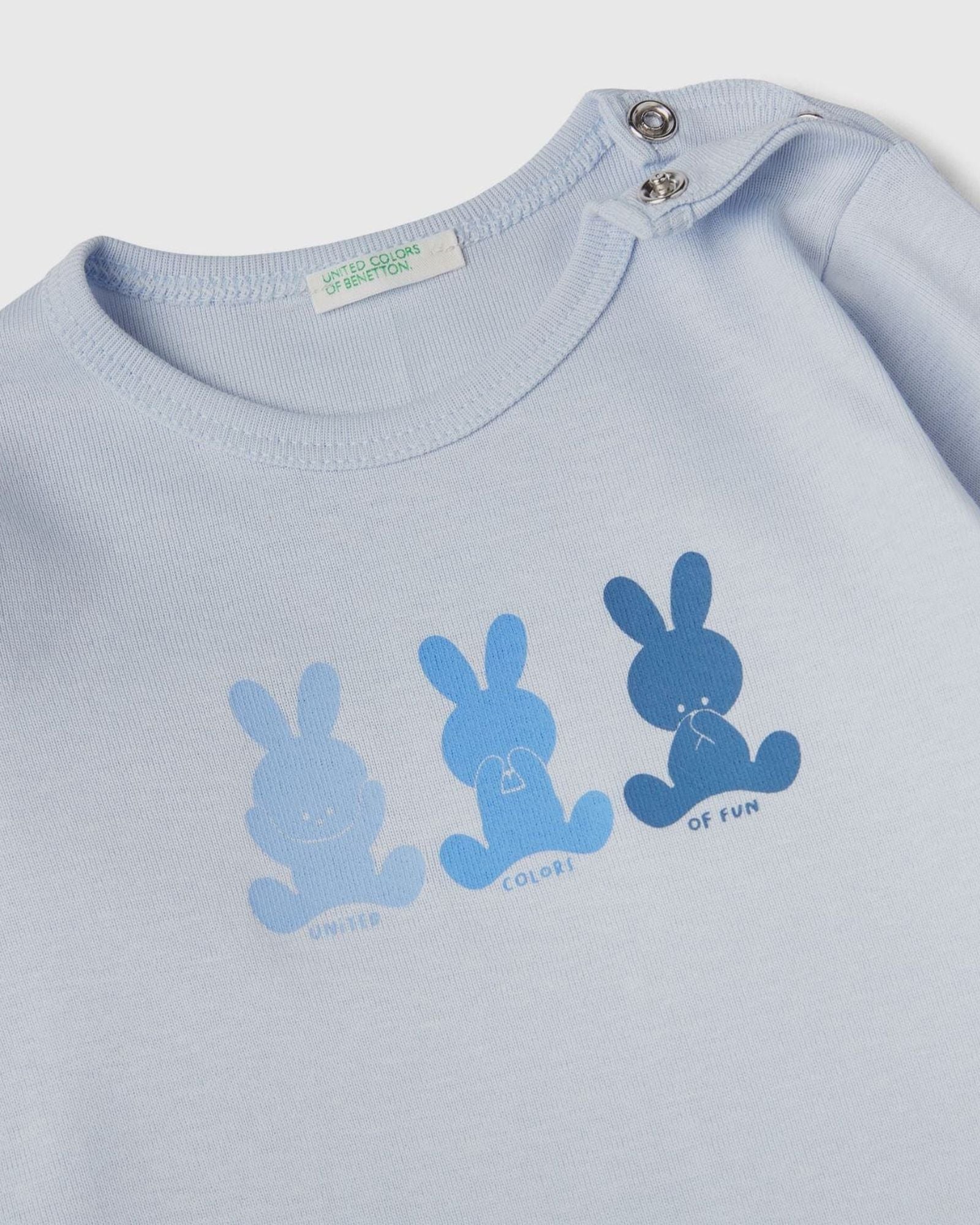 تي شيرت بأكمام طويلة مصنوع من القطن العضوي بنسبة 100%