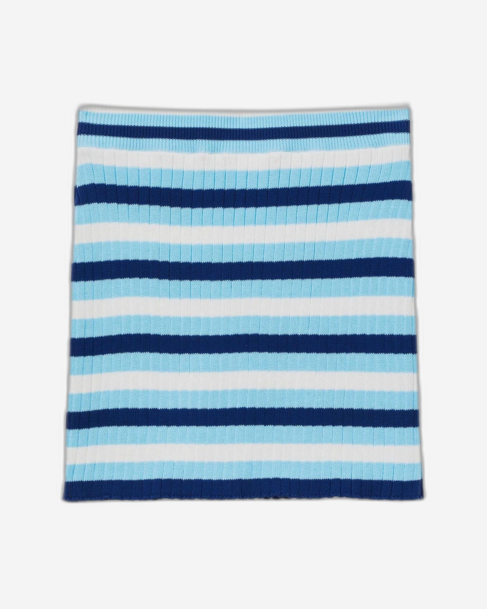 تنورة قصيرة مخططة