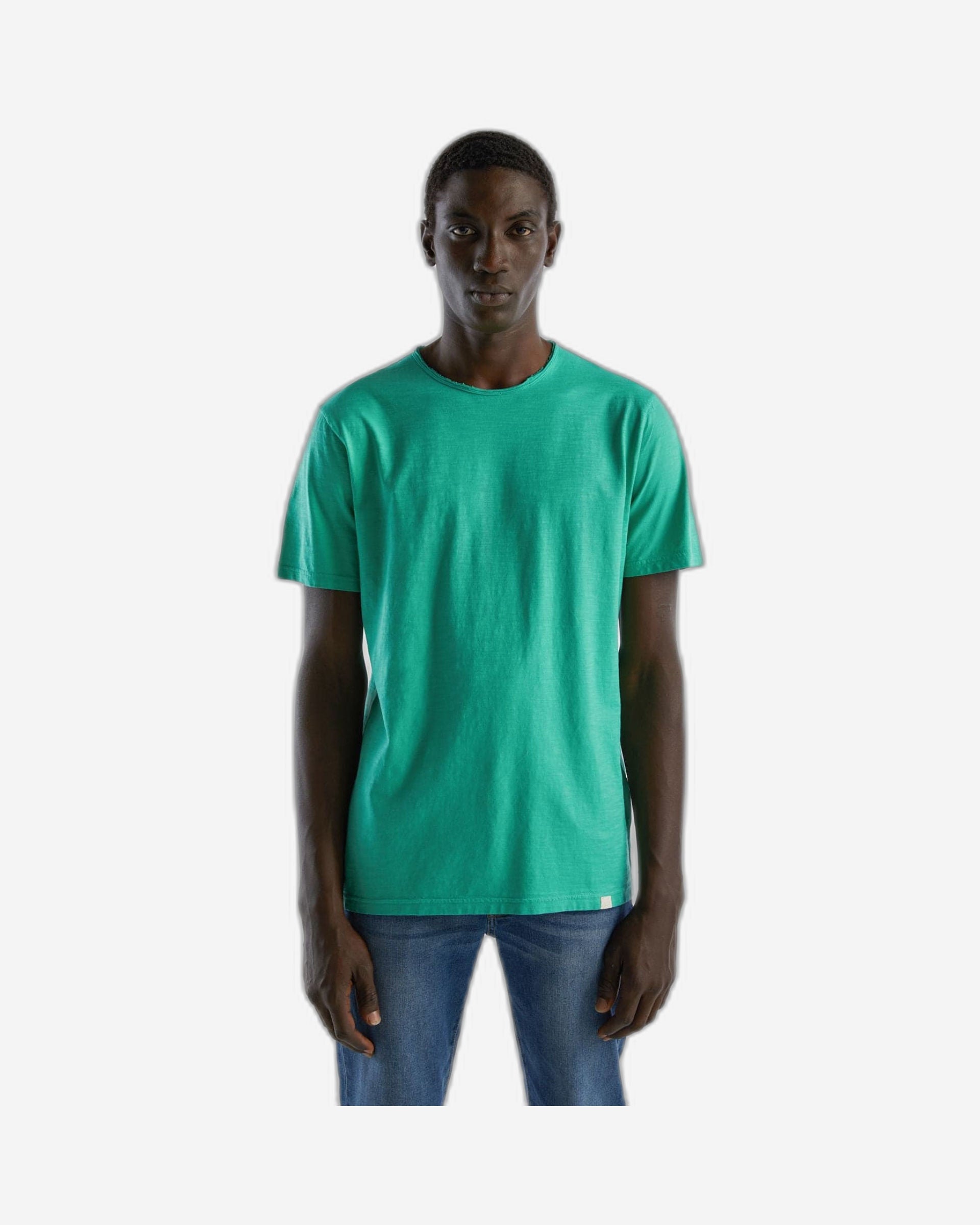 تي شيرت من القطن المرن