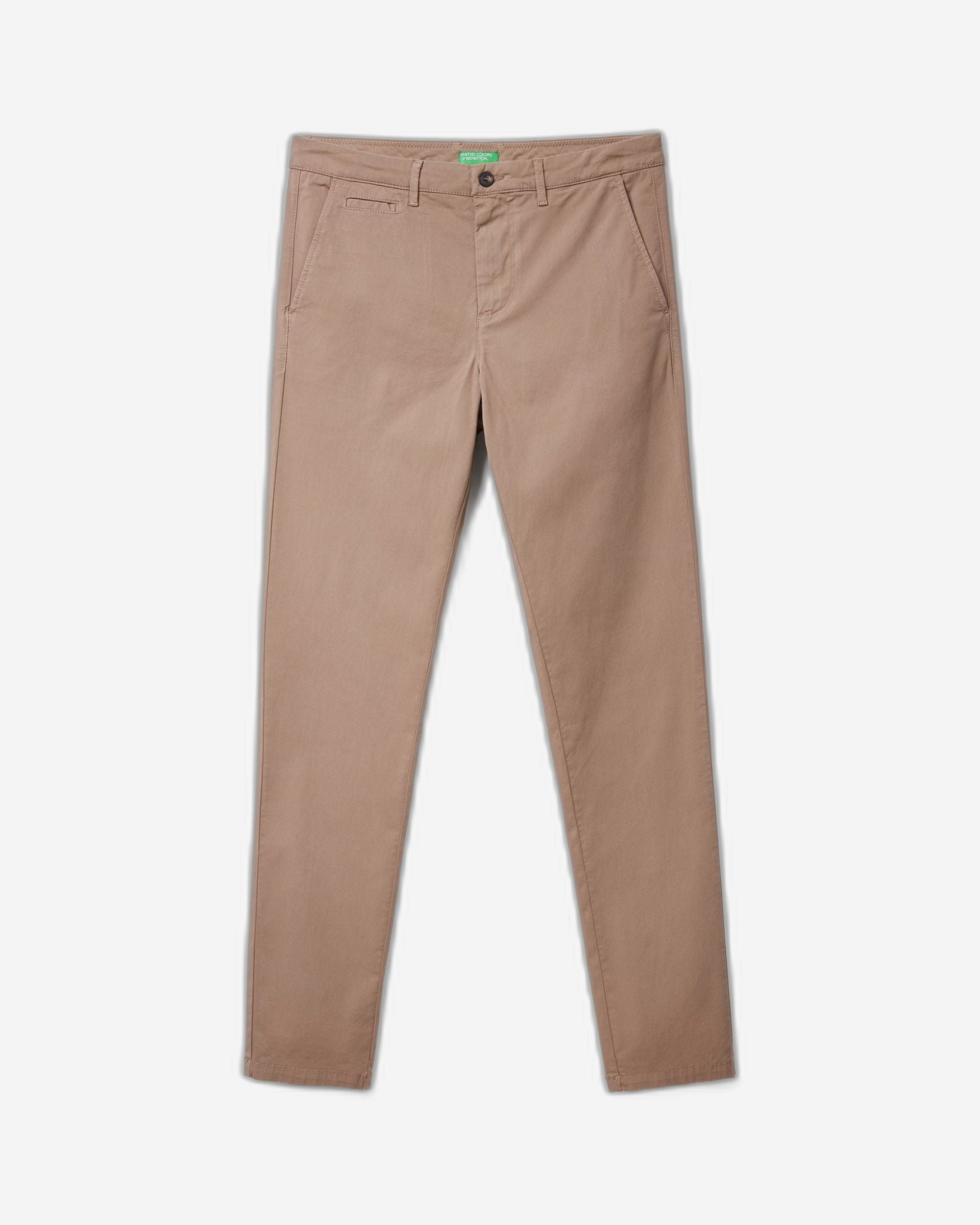 بنطال تشينو ضيق