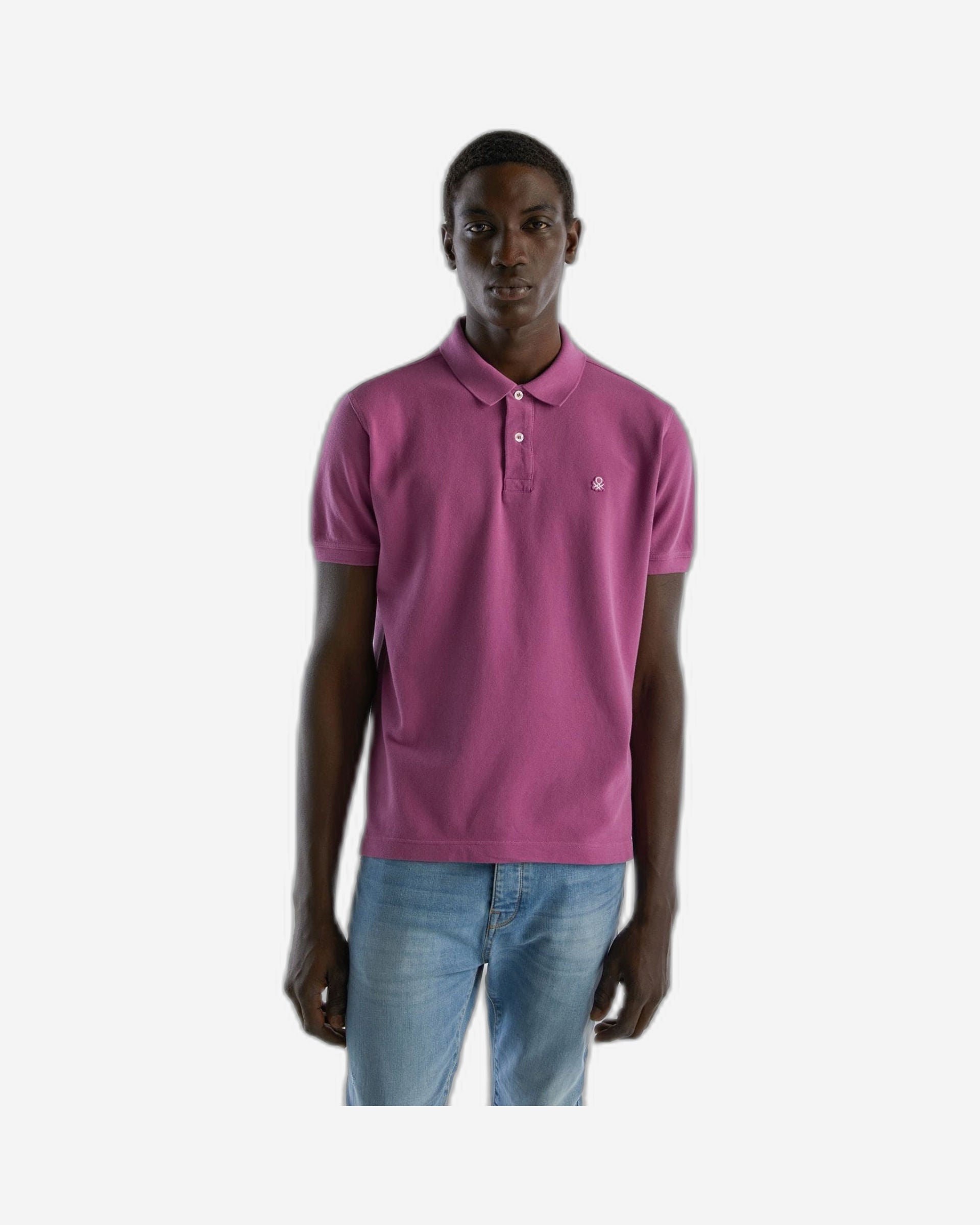 قميص بولو بأكمام قصيرة مصنوع من القطن بنسبة 100%