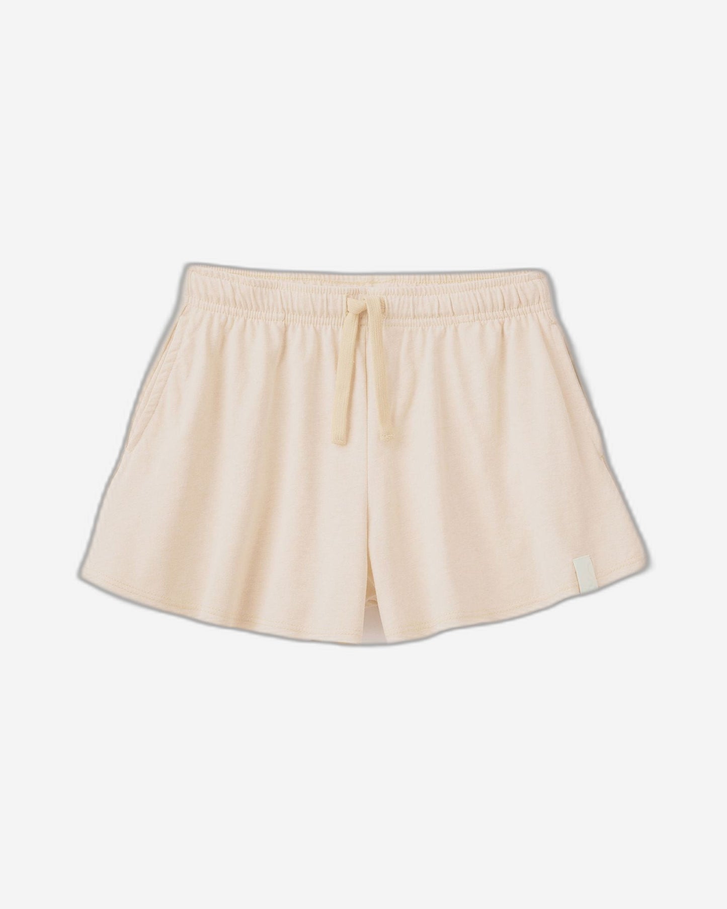 شورت من القماش المعاد تدويره