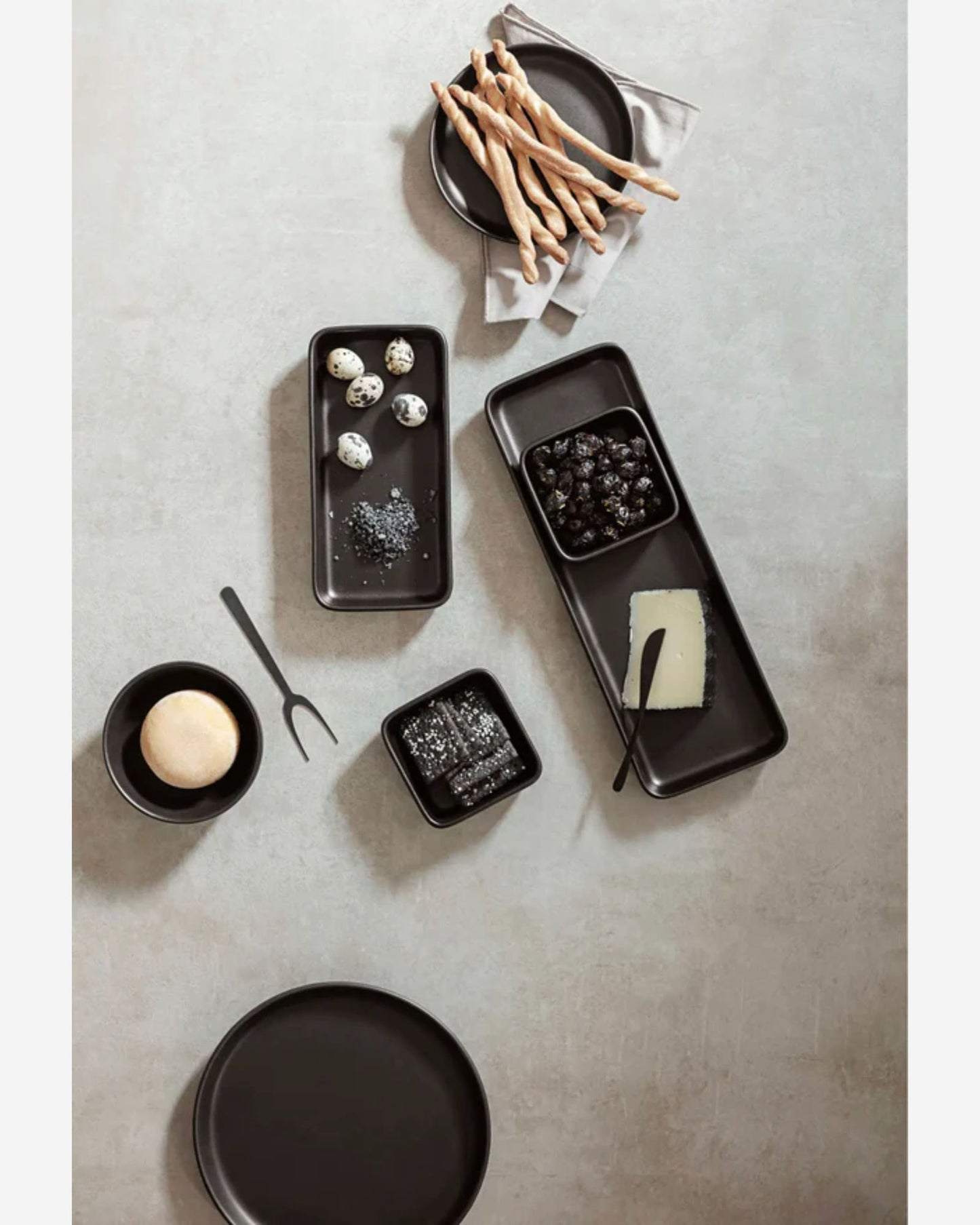 طبق تقديم إيفا سولو 502779، مقاس 12×24 سم، من نورديك كيه