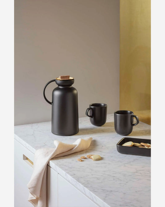 مكنسة إيفا سولو 502878 سيلويت الكهربائية 1.0 لتر أسود/نحاسي