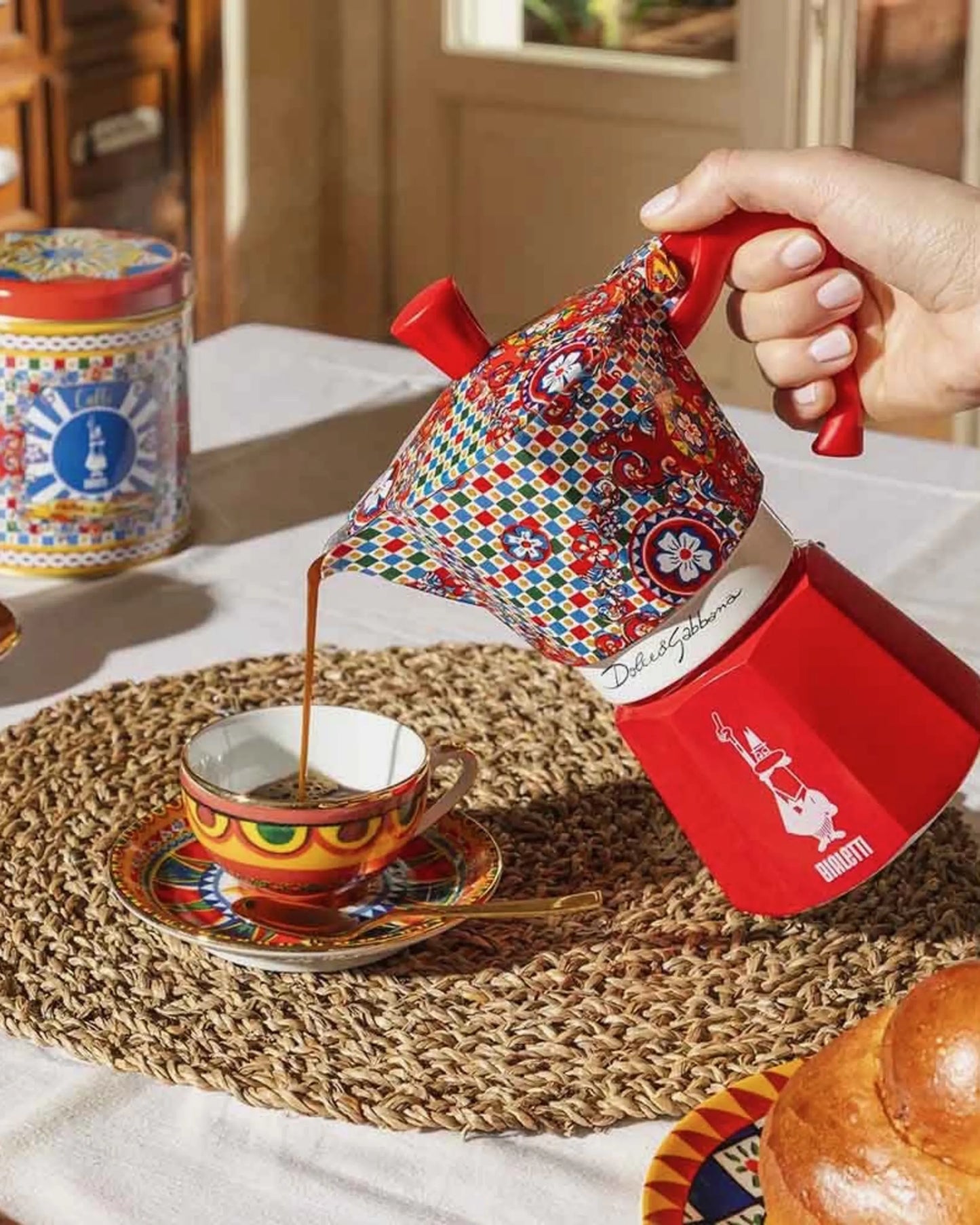 بياليتي موكا اكسبريس 6 أكواب دولتشي آند غابانا