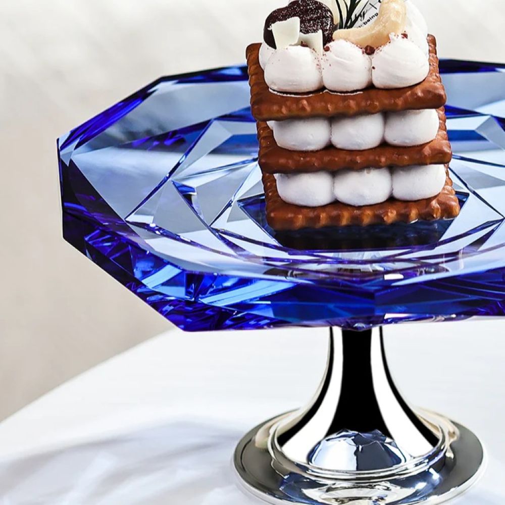 طبق دائري من وينكو كومبوت مع قاعدة 20 سم مصنوع يدويًا من الألماس وخالي من الرصاص من حجر الياقوت الأزرق من K9 وكريستال وردي