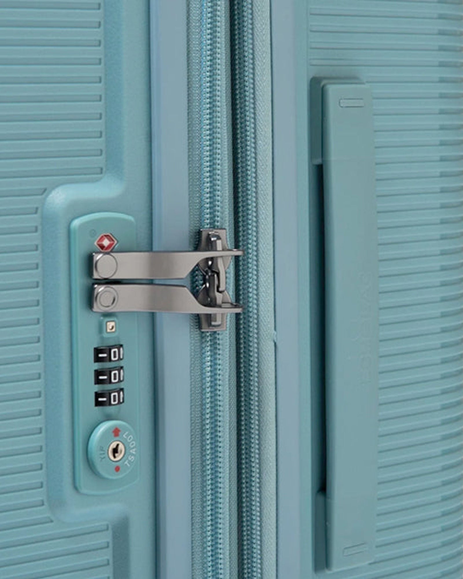 حقيبة إيكولاك فورزا الصلبة ذات العجلات المزدوجة القابلة للتوسيع، مجموعة من 3 قطع