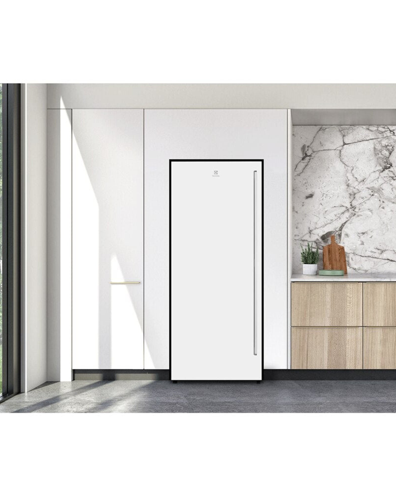 ثلاجة إلكترولوكس ذات باب واحد سعة 388 لتر