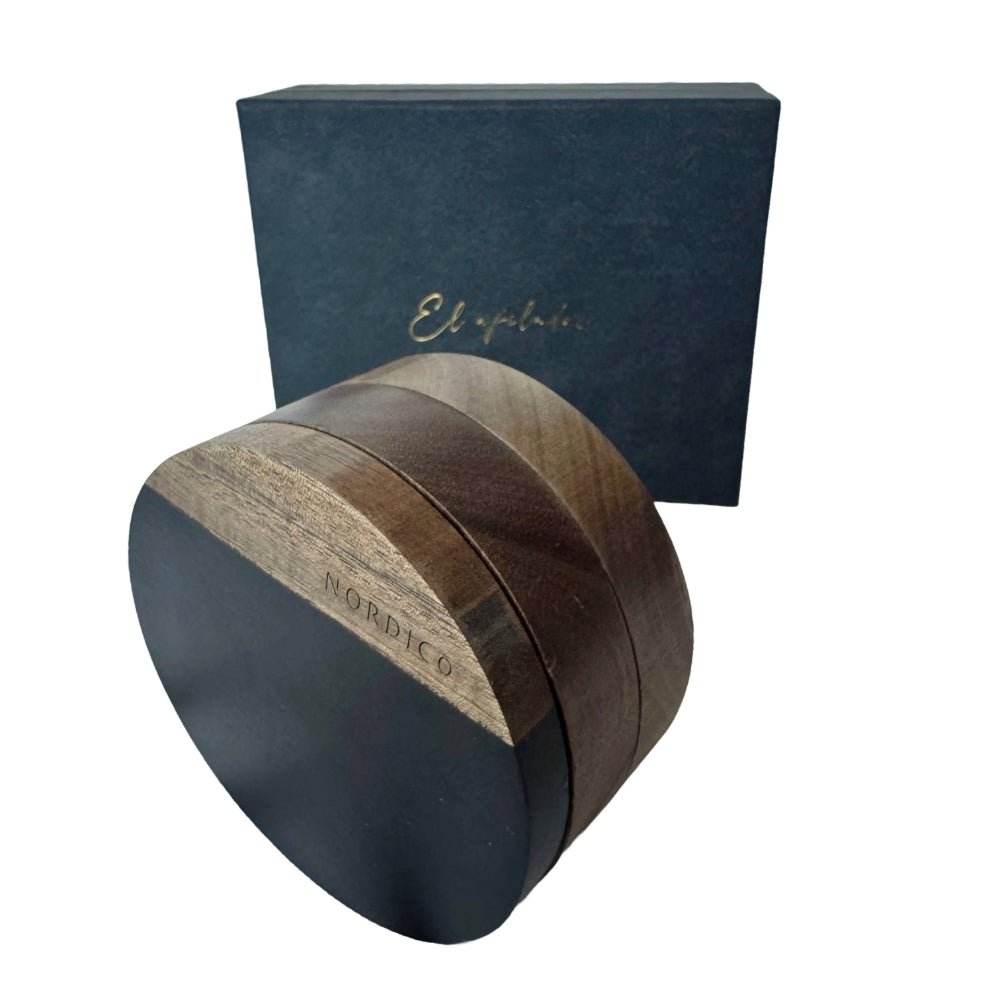 مبراة سكاكين نورديكو + شمع أخضر