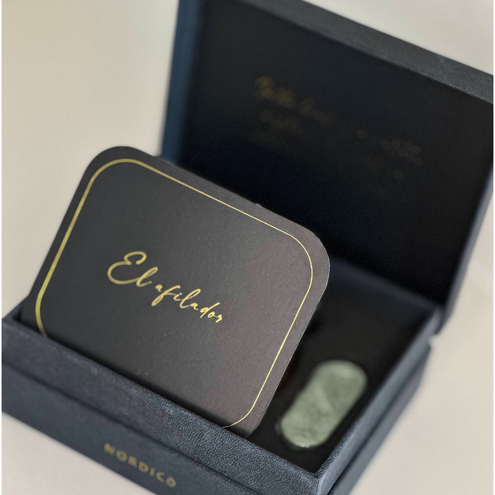 مبراة سكاكين نورديكو + شمع أخضر