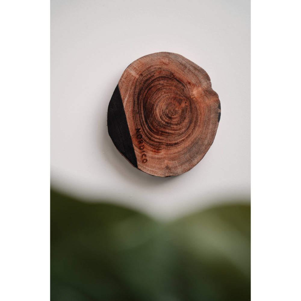 مجموعة قواعد أكواب خشبية من نورديكو - 4 قطع