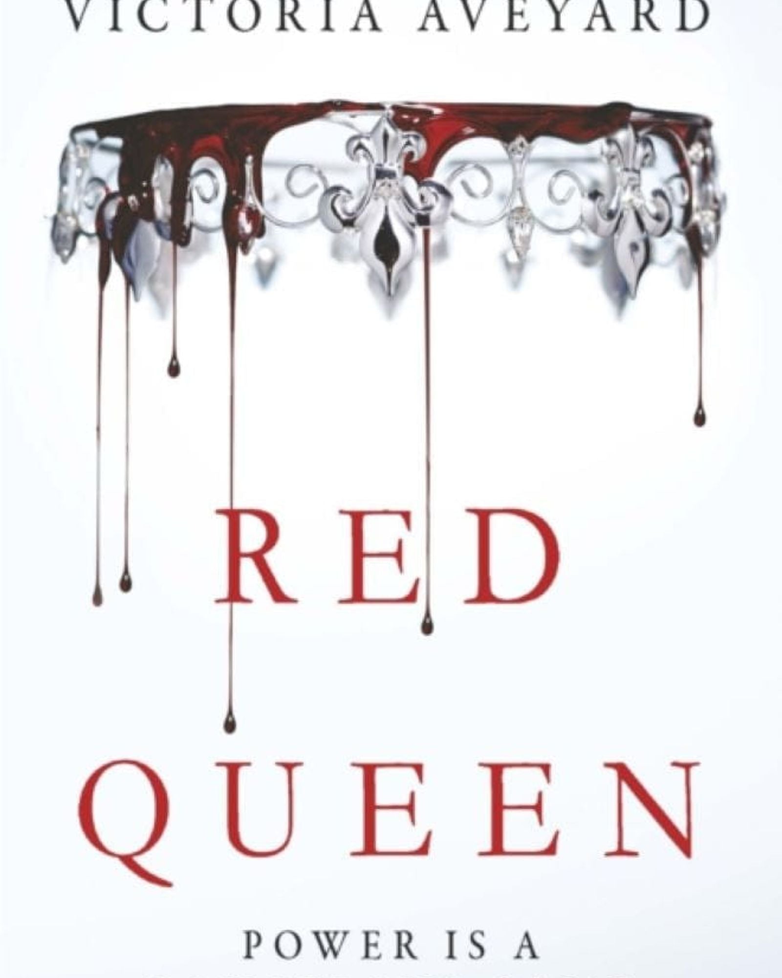 الملكة الحمراء: الملكة الحمراء الكتاب الأول