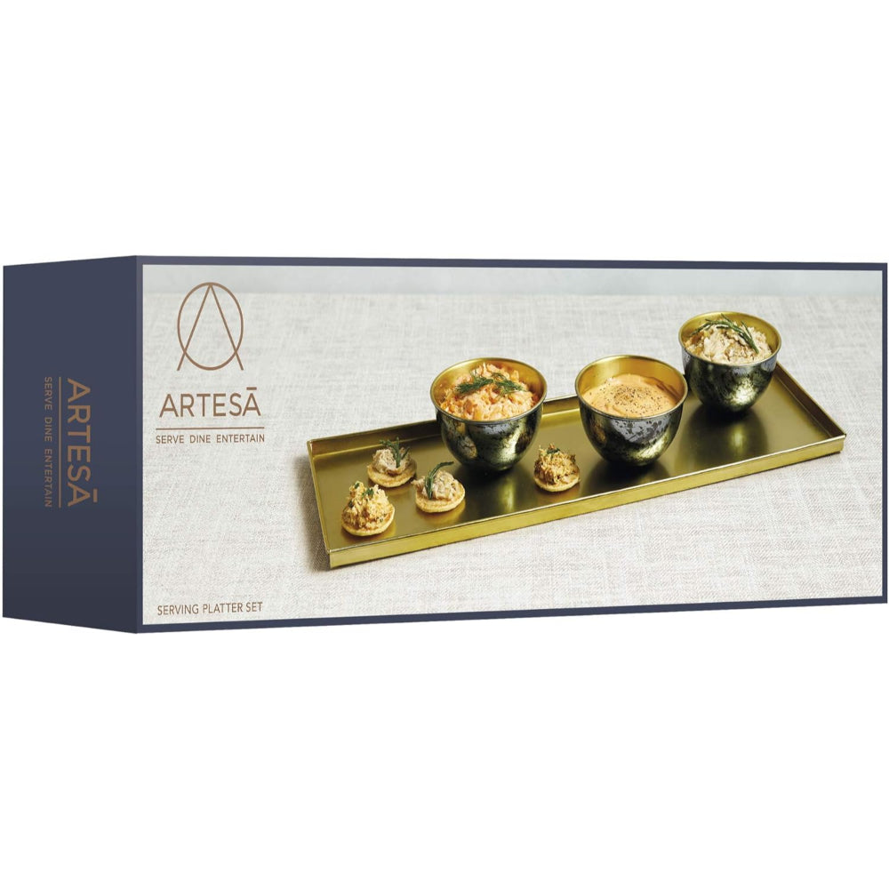 طبق تقديم فني بثلاثة أوعية نحاسية