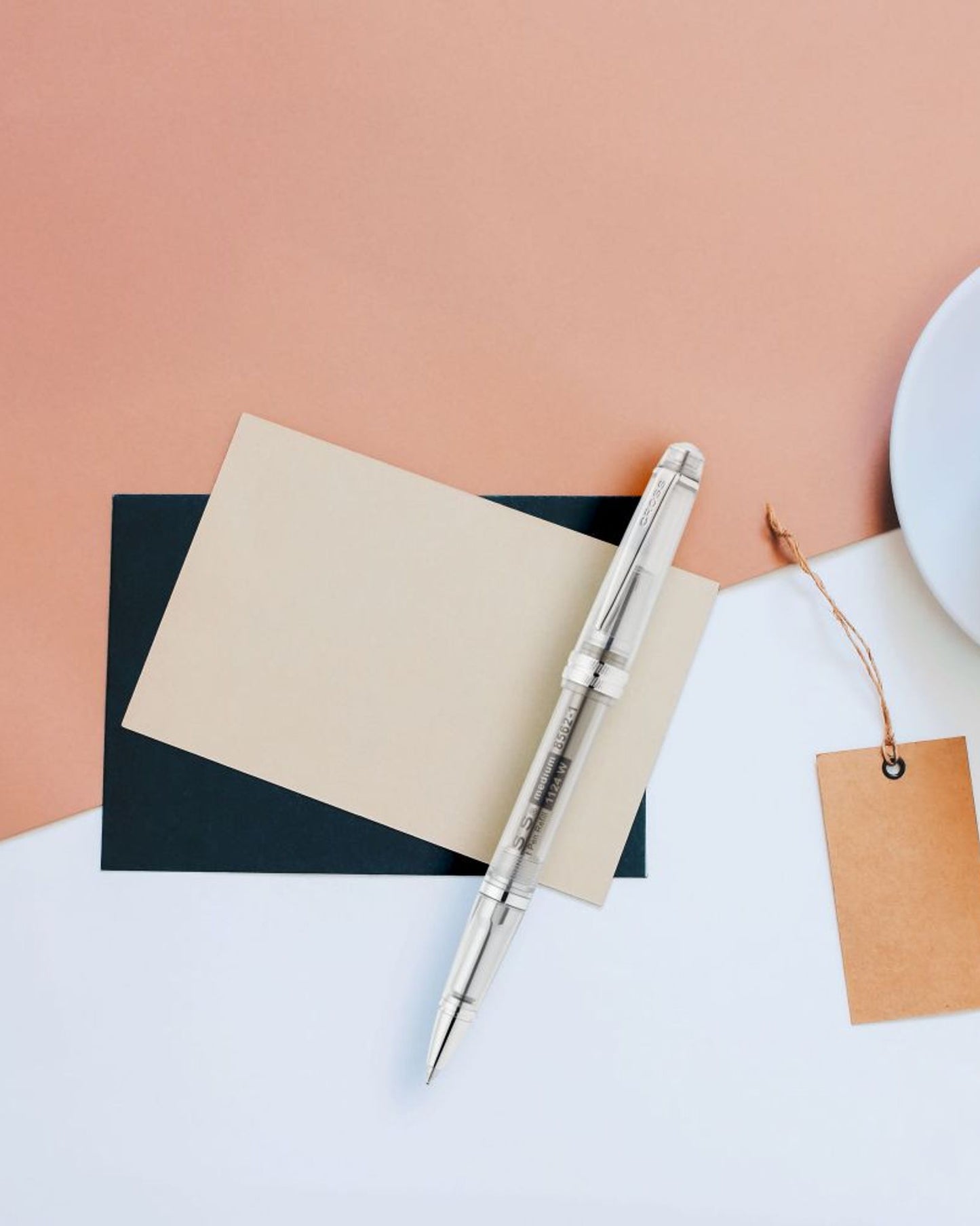 قلم حبر جاف من الراتنج الشفاف Cross Bailey Light™ AT0742-17