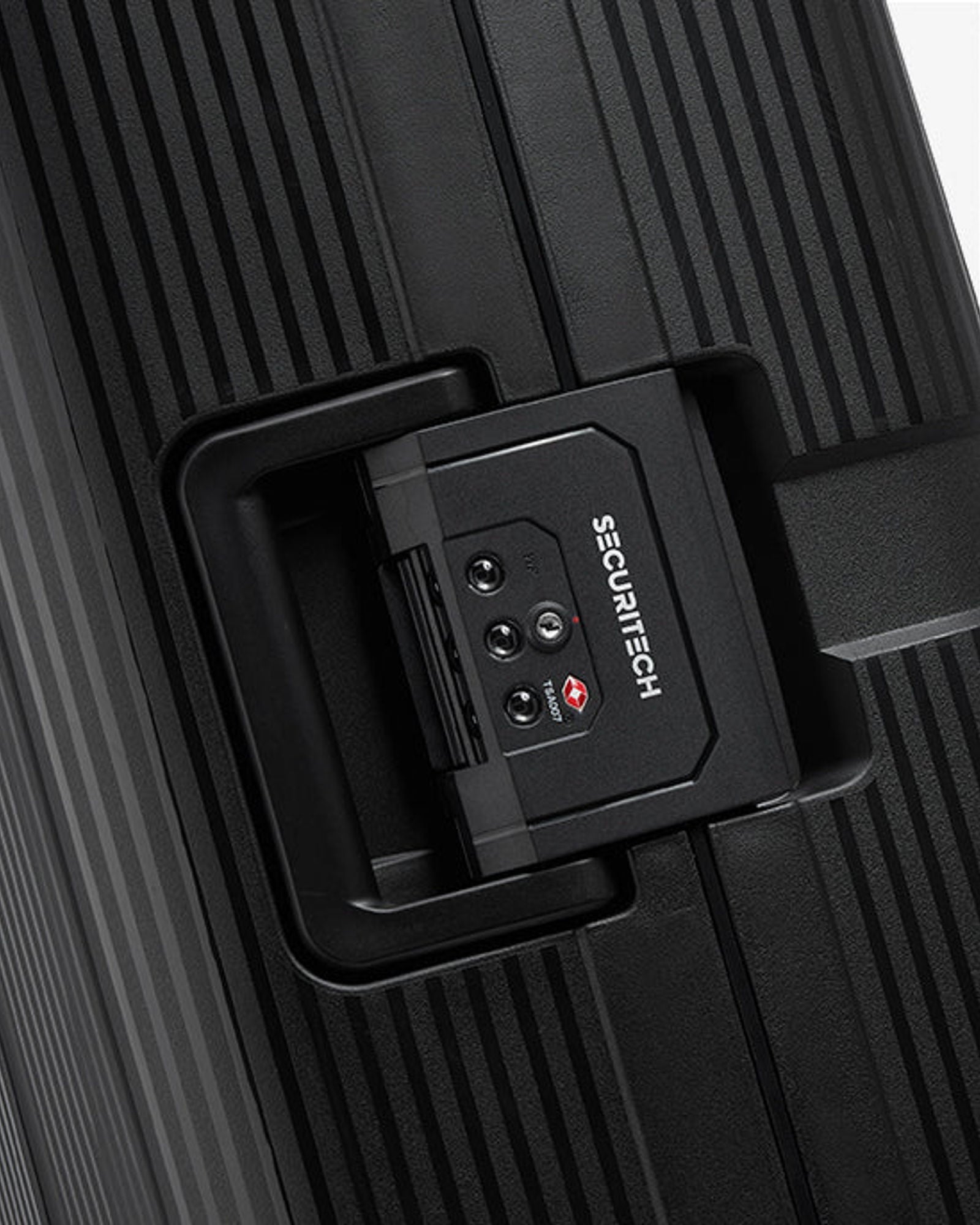 حقيبة ديلسي باريس ستون الصلبة ذات العجلات الأربع