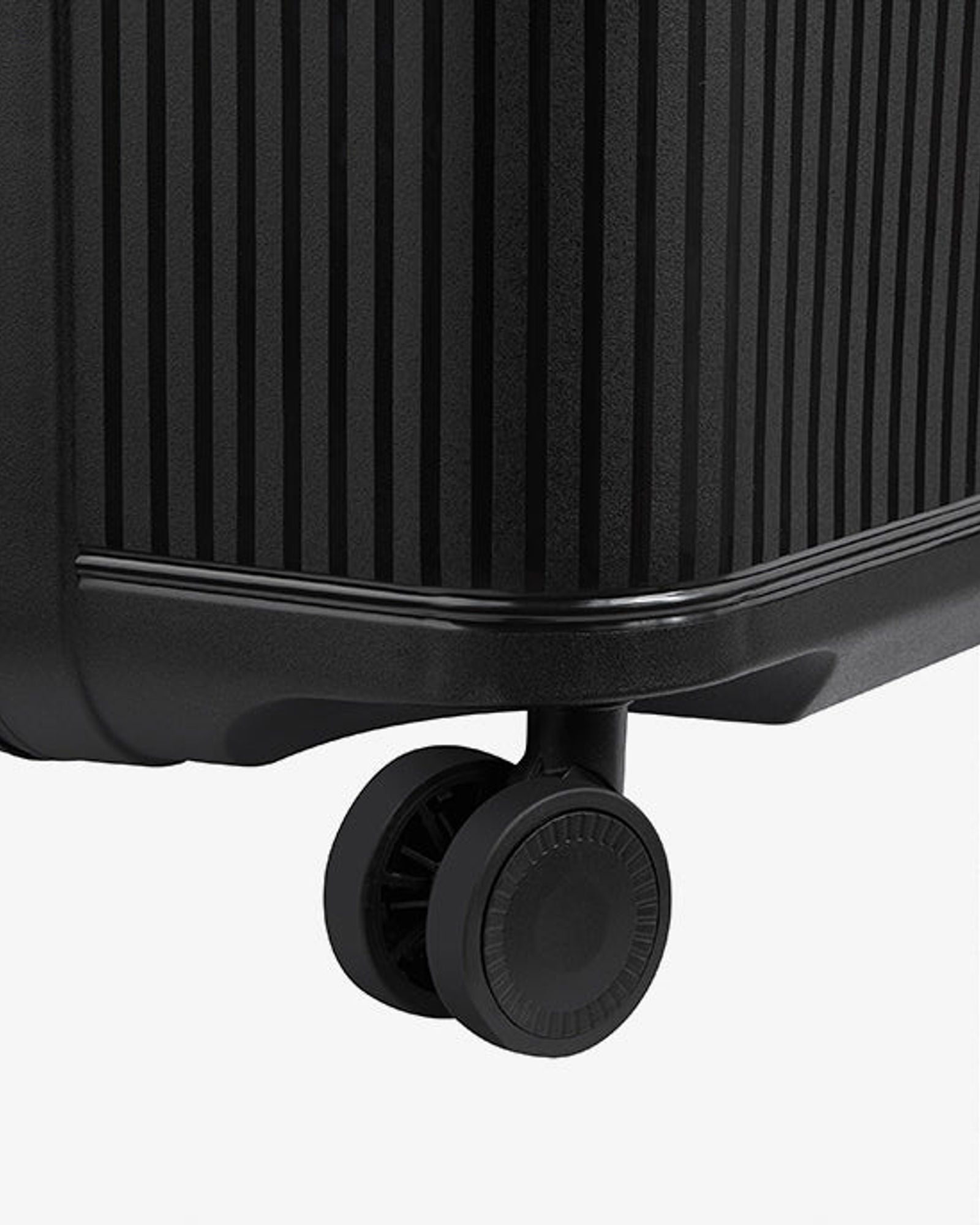 حقيبة ديلسي باريس ستون الصلبة ذات العجلات الأربع