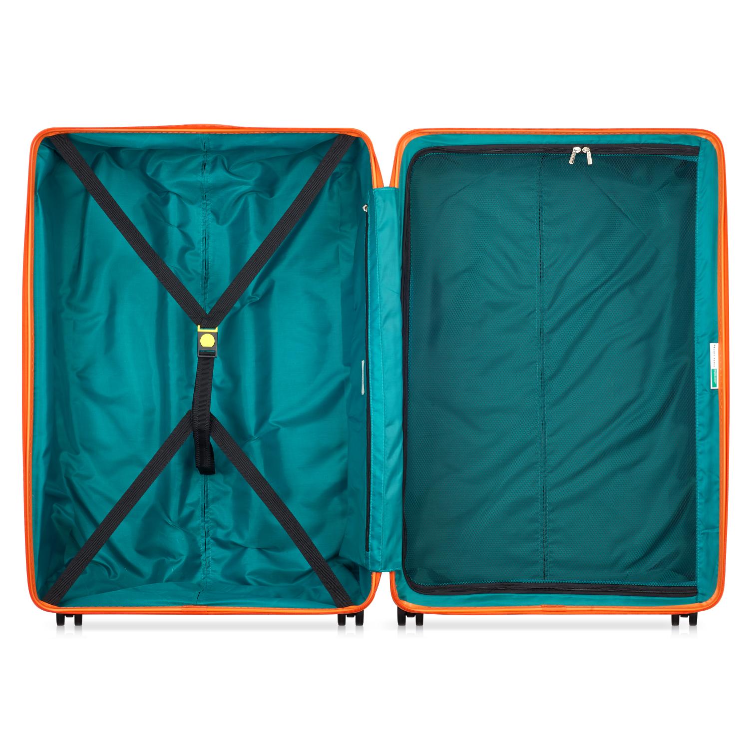 عربة أمتعة UCOB Fabrica 4 ذات العجلات المزدوجة والغطاء الصلب غير القابل للتمدد