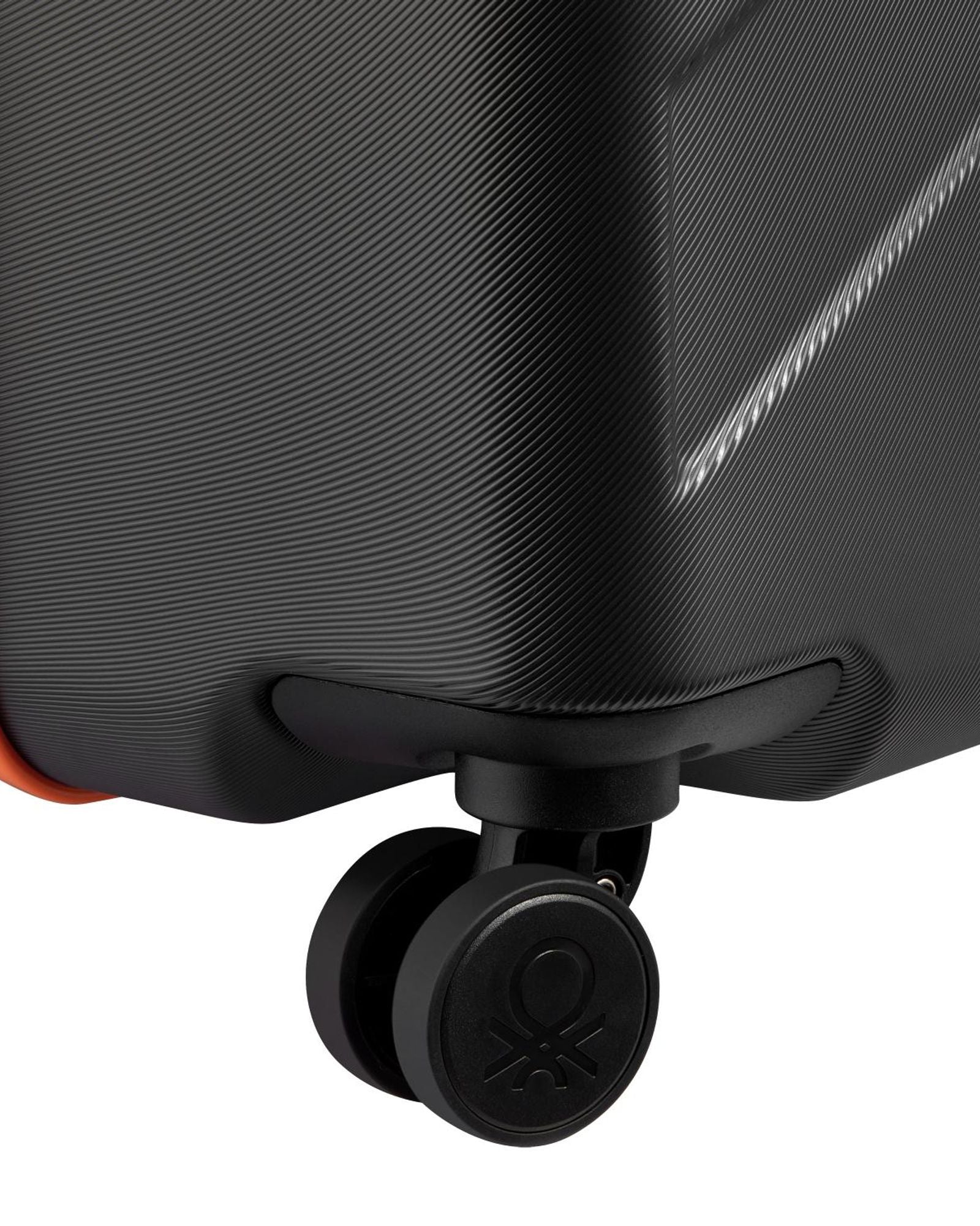 عربة أمتعة UCOB Fabrica 4 ذات العجلات المزدوجة والغطاء الصلب غير القابل للتمدد