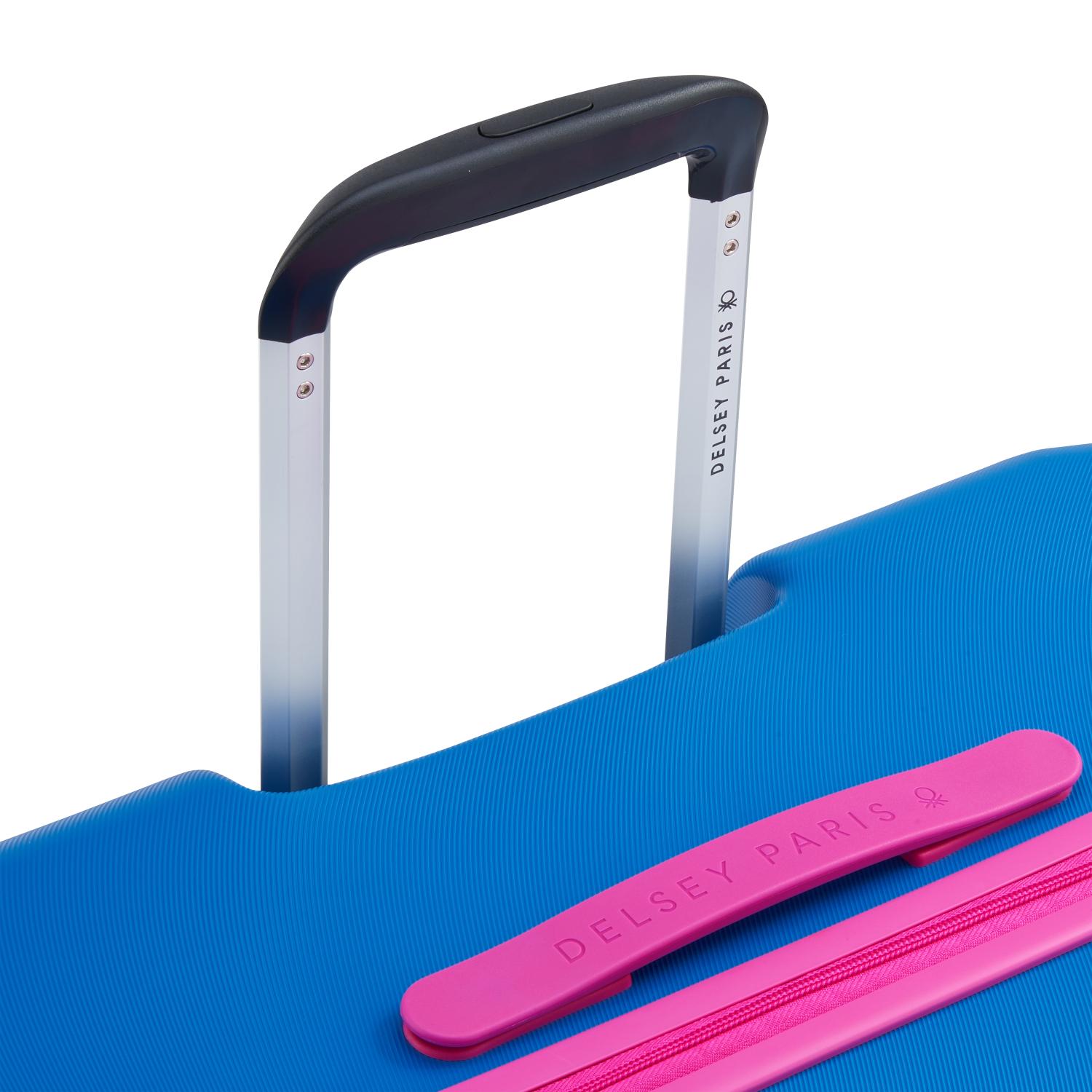 عربة أمتعة UCOB Fabrica 4 ذات العجلات المزدوجة والغطاء الصلب غير القابل للتمدد