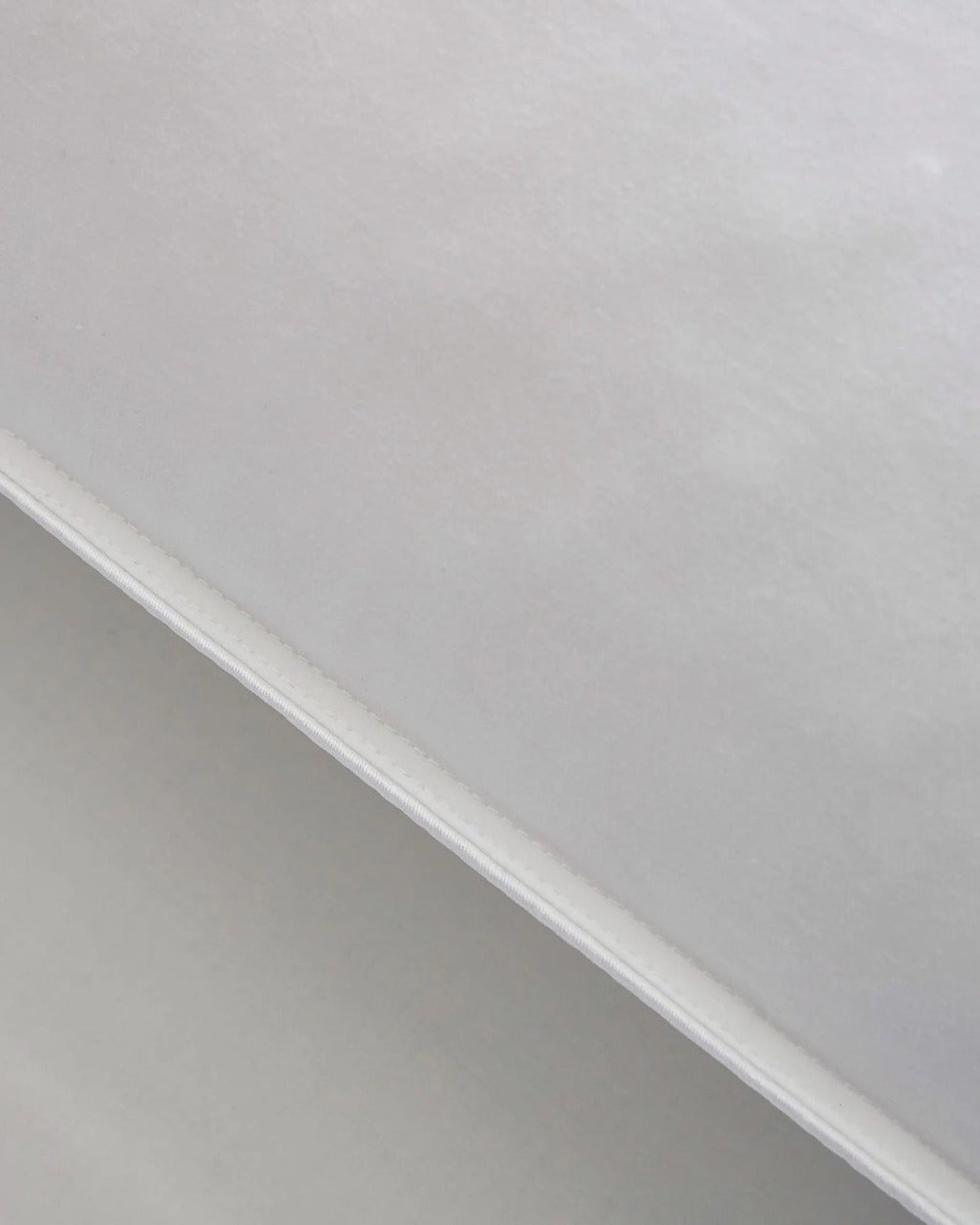 وسائد Bedeck of Belfast المحشوة بألياف دقيقة - عبوة مزدوجة ٤٨×٧٤ سم