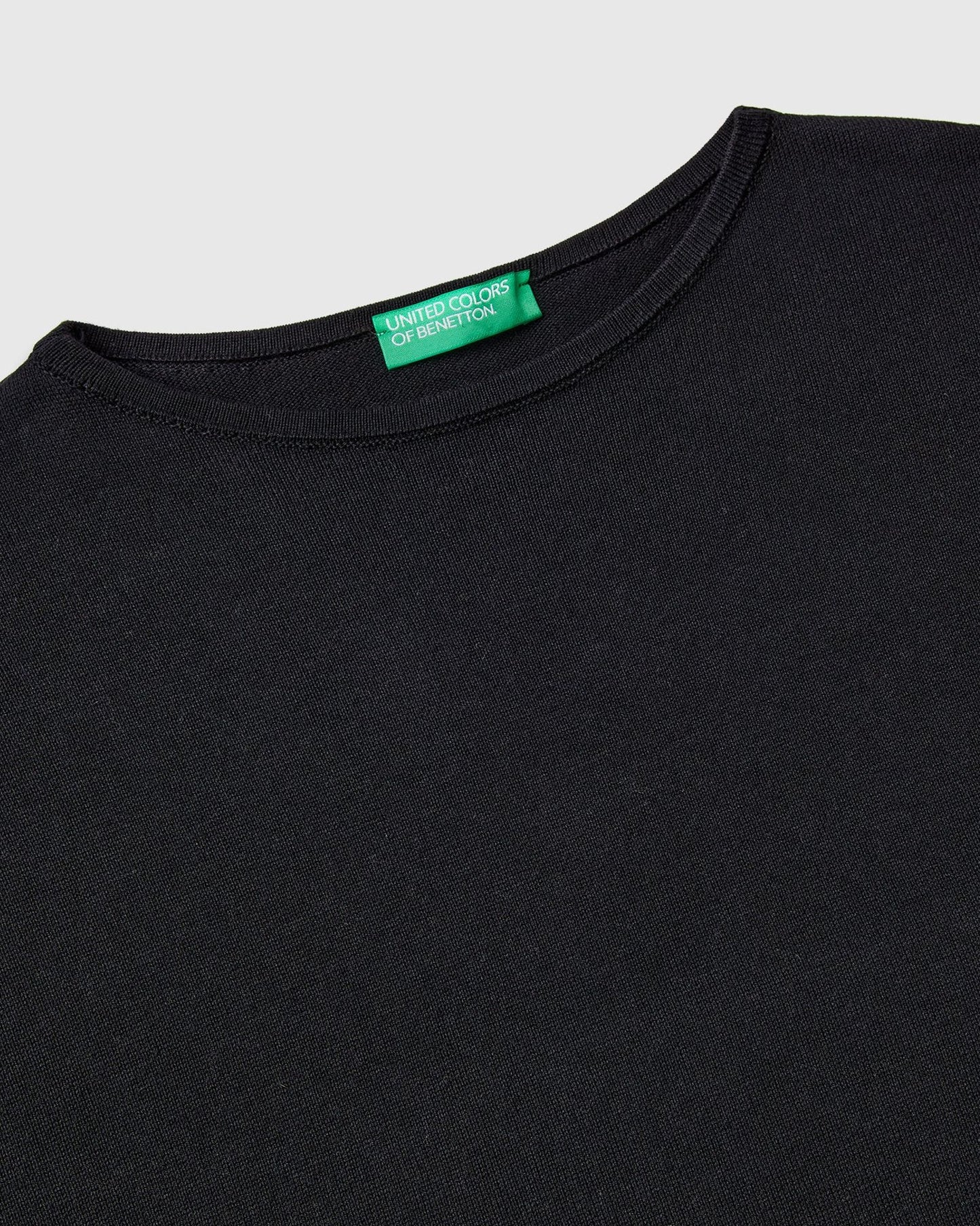 سترة بأكمام قصيرة