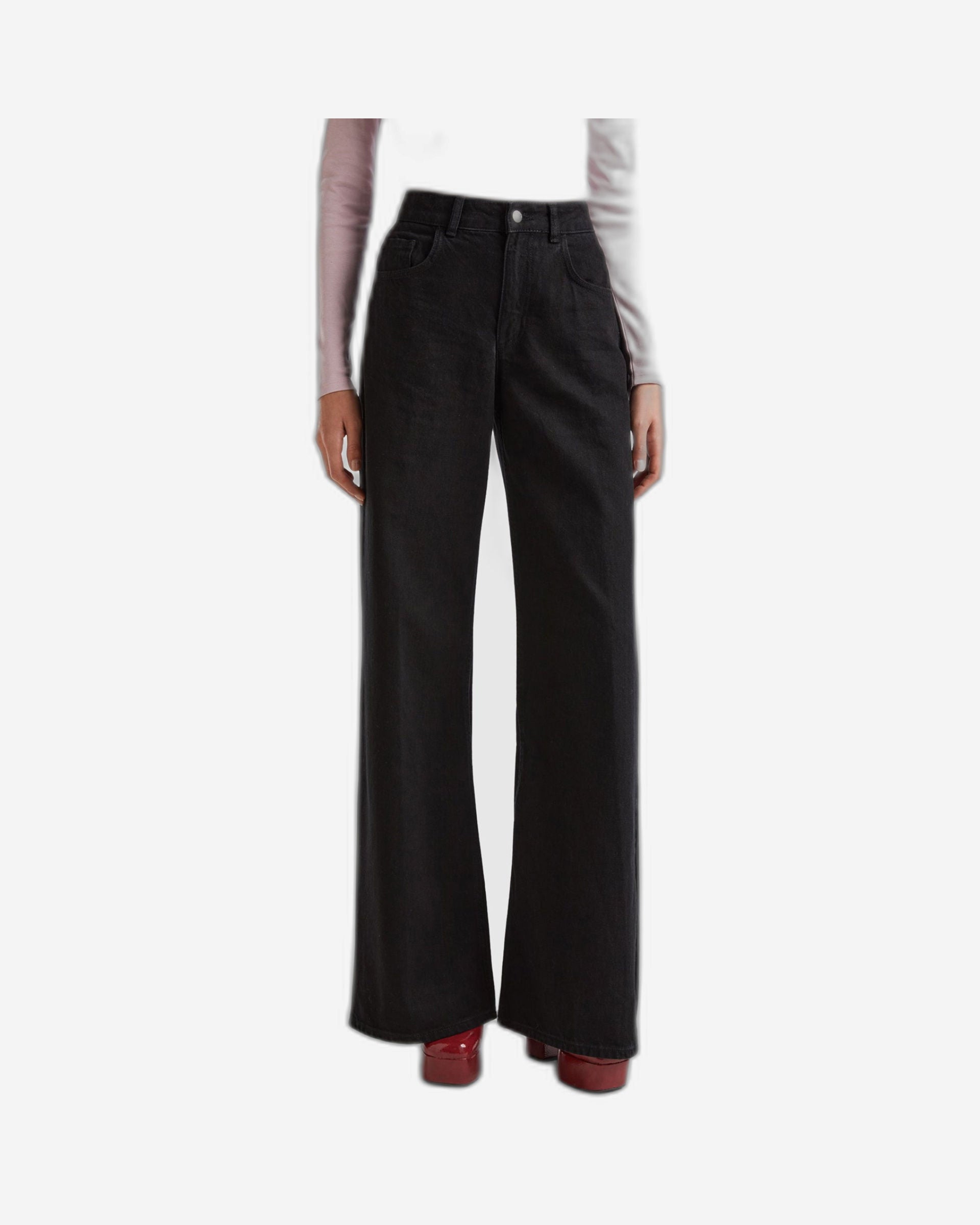 بنطال جينز واسع الساق