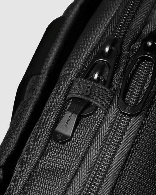 Piquadro S137 حقيبة ظهر جلد وقماش أسود