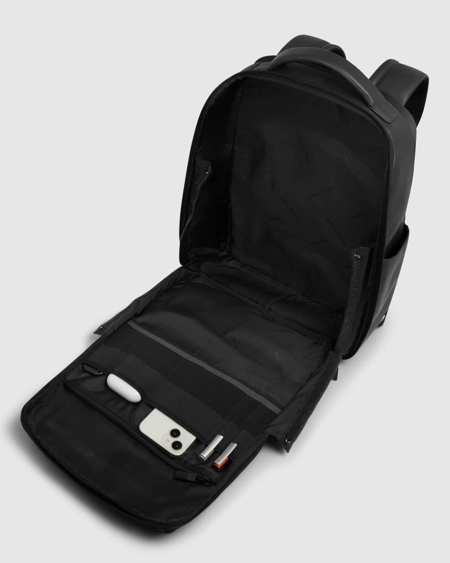 Piquadro S142 Ael Leather Travel Backpack Black