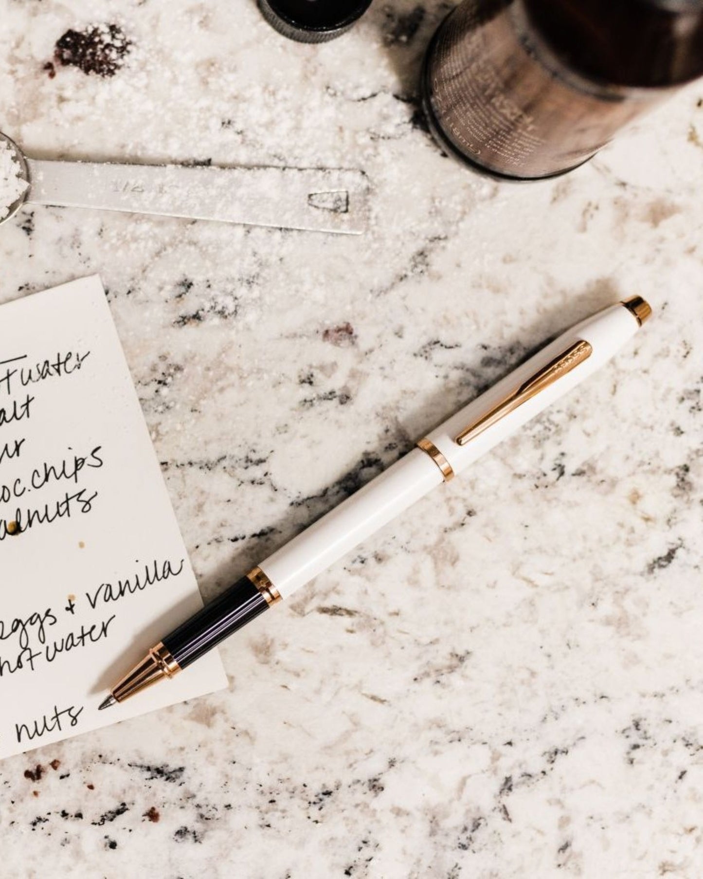 قلم حبر جاف أبيض لؤلؤي من كروس سنتشري الثاني