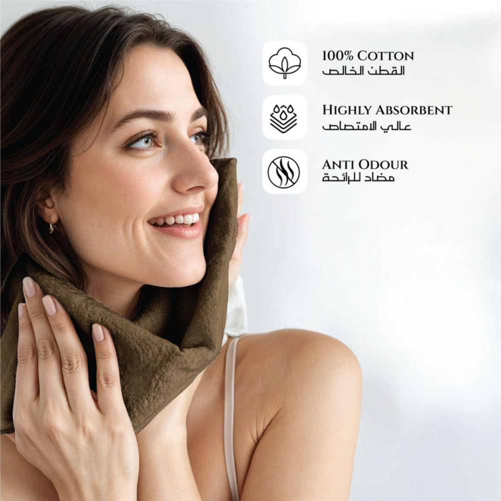 طقم مناشف قطنية فاخرة من كوتون هوم، مكون من 8 قطع: 4 مناشف للوجه (30×30 سم)، منشفتان لليدين (40×70 سم)، منشفتان للاستحمام (70×140 سم)، وزن 600 غرام/متر مربع، سريع الجفاف ومتين.