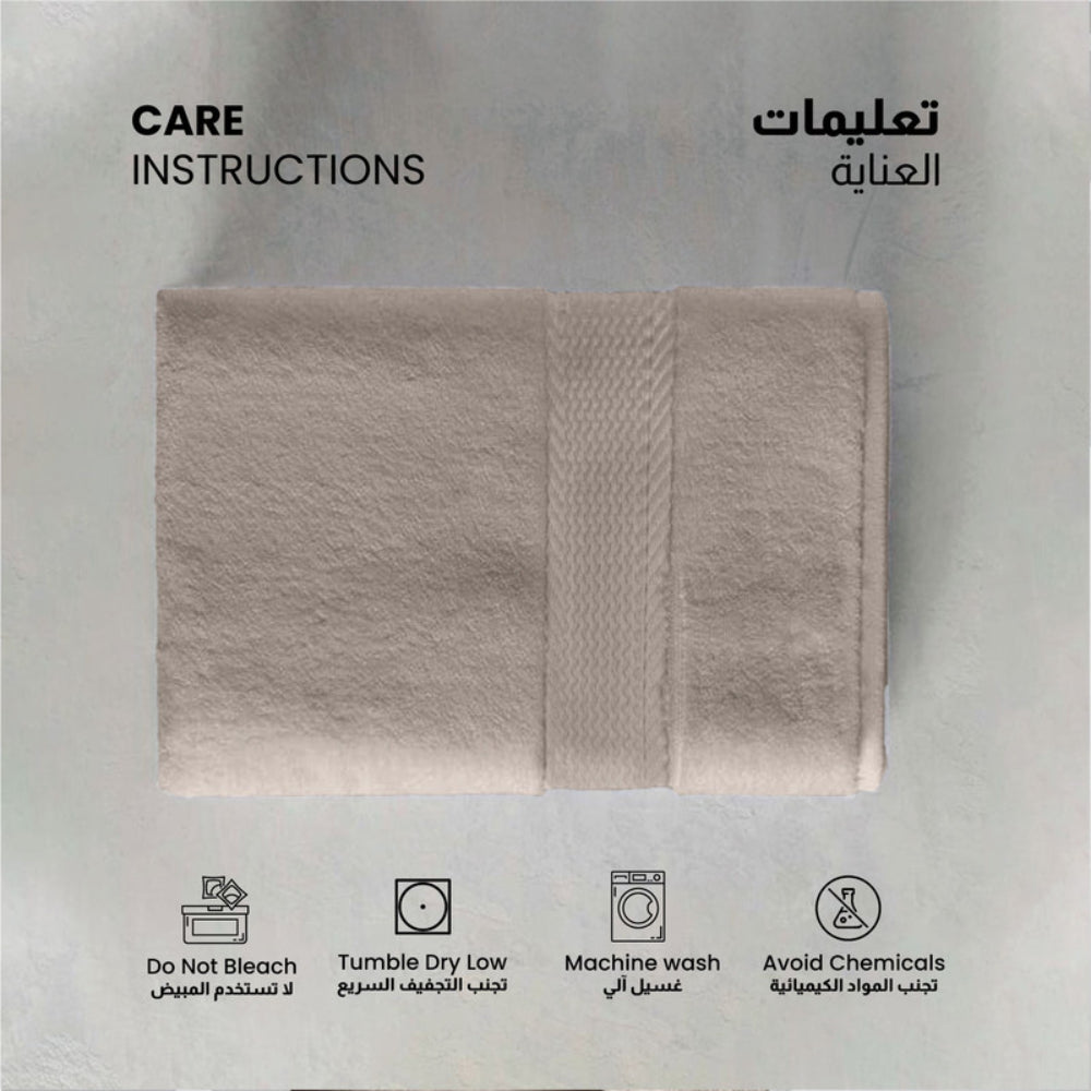 طقم مناشف قطنية فاخرة من كوتون هوم، مكون من 8 قطع: 4 مناشف للوجه (30×30 سم)، منشفتان لليدين (40×70 سم)، منشفتان للاستحمام (70×140 سم)، وزن 600 غرام/متر مربع، سريع الجفاف ومتين.