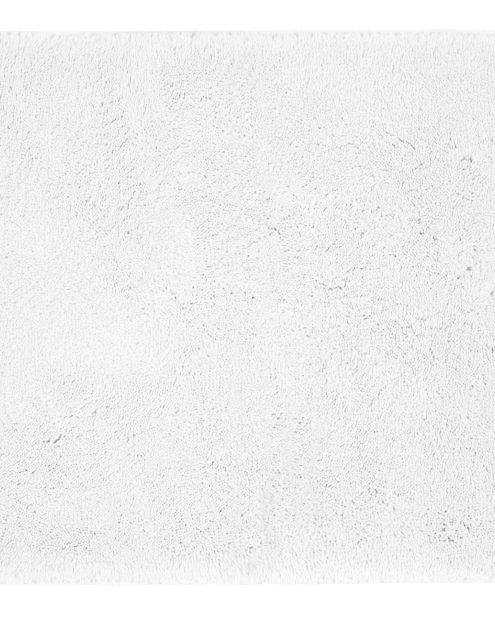 سجادة حمام مبطنة بظهر مطاطي من كريستي، بيضاء اللون