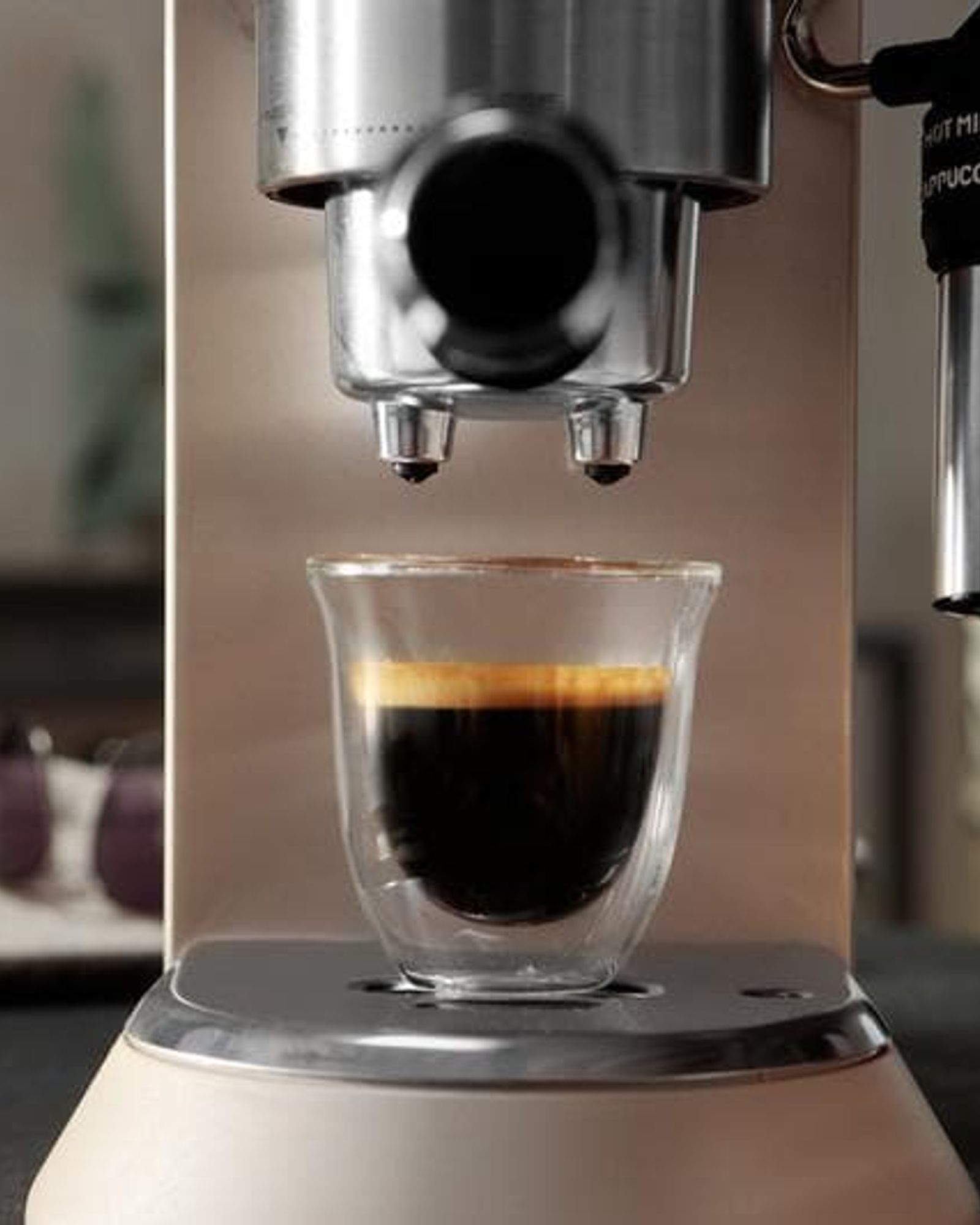 ديلونجي ديديكا ميتاليكس مضخة اسبريسو