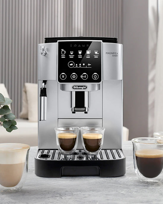 ماكينة قهوة ديلونجي الأوتوماتيكية بالكامل MAGNIFICA START ماكينة إسبريسو من حبة إلى كوب مثالية للإسبريسو والأمريكانو والكابتشينو واللاتيه والماكياتو - ECAM220.31.SB فضي/أسود (معتمدة من هيئة الإمارات للمواصفات والمقاييس)