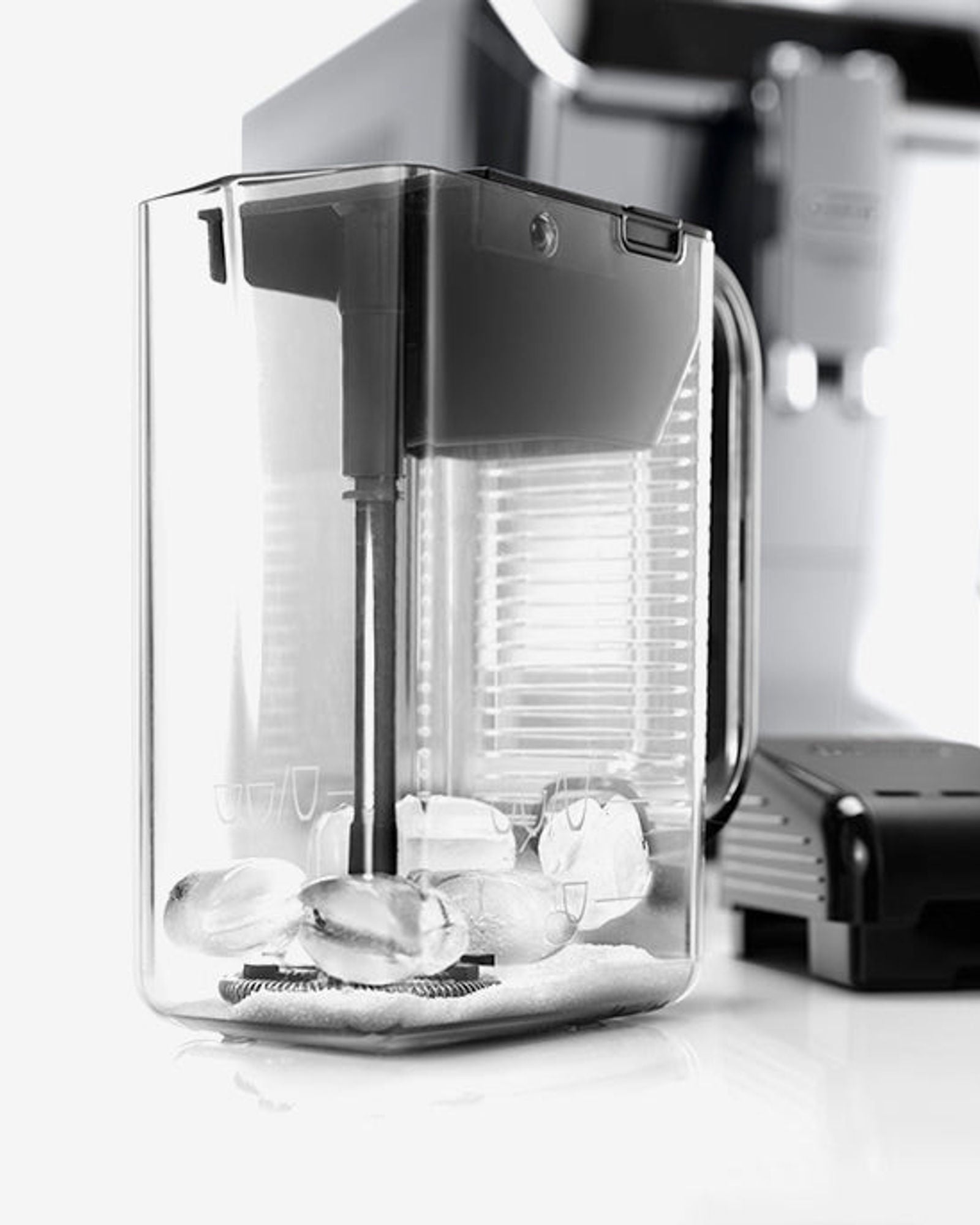 ماكينة القهوة ديلونجي بريمادونا إيليت الأوتوماتيكية