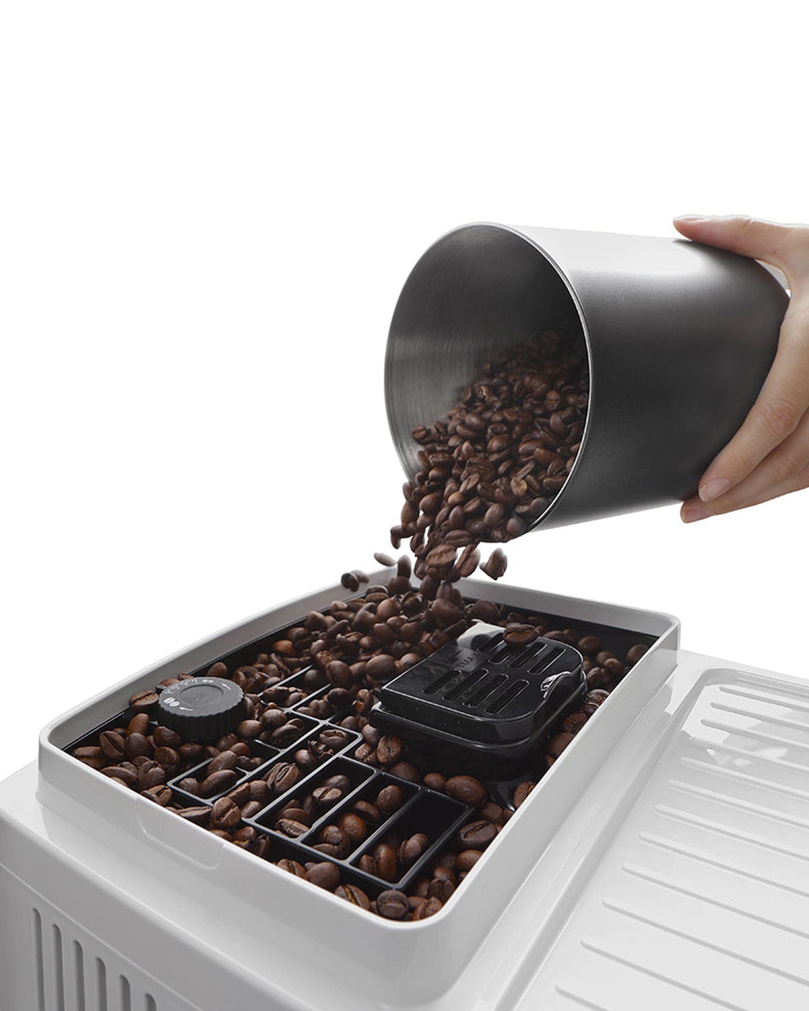 ماكينة القهوة الأوتوماتيكية ديلونجي ماجنيفيكا