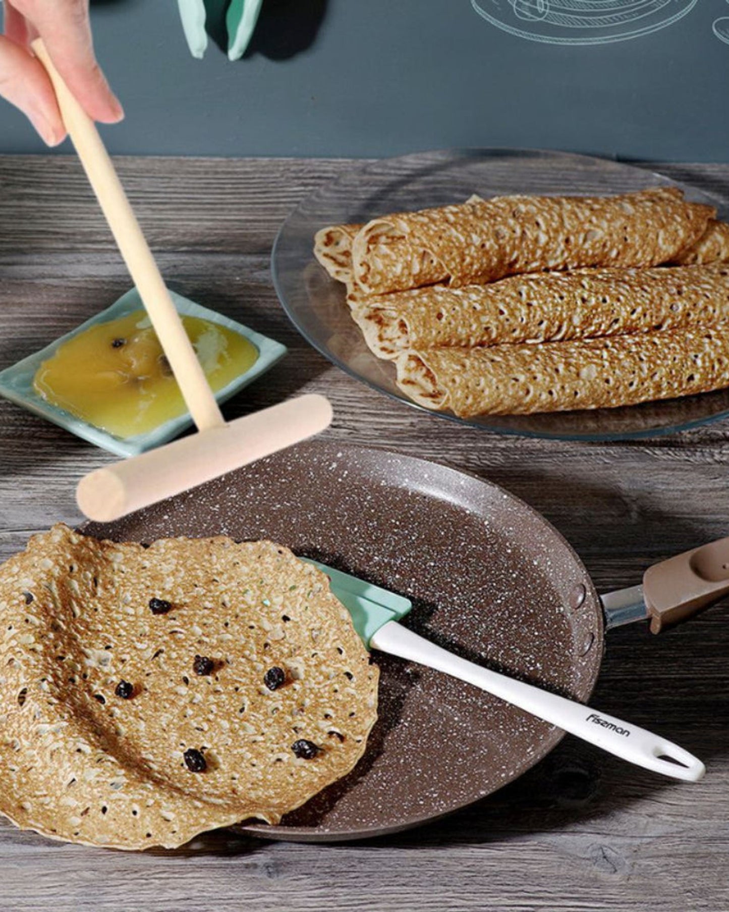 أداة فرد عجينة الكريب على شكل حرف T من فيسمان، مقاس 16 سم، مصنوعة من خشب الزان