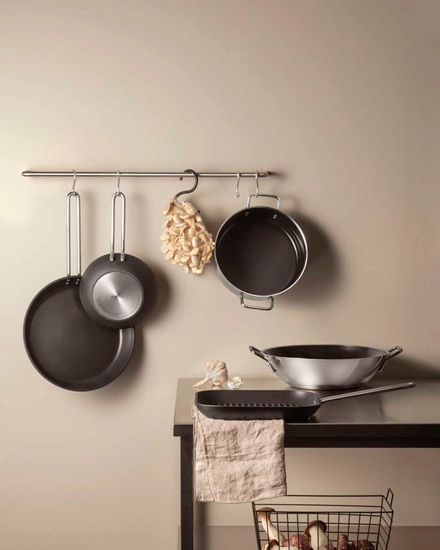 إيفا سولو 246525 قدر طهي 24 سم