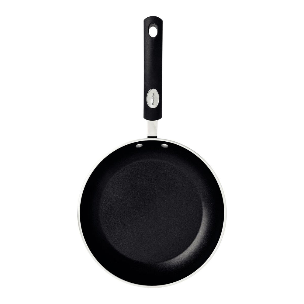 ترامونتينا منذ عام 1911، صنع في البرازيل، مقلاة ترامونتينا موناكو المصنوعة من الألومنيوم للقلي الحثي، مع طبقة داخلية وخارجية سوداء، طلاء ستارفلون الممتاز غير اللاصق، 20 سم، 1 لتر