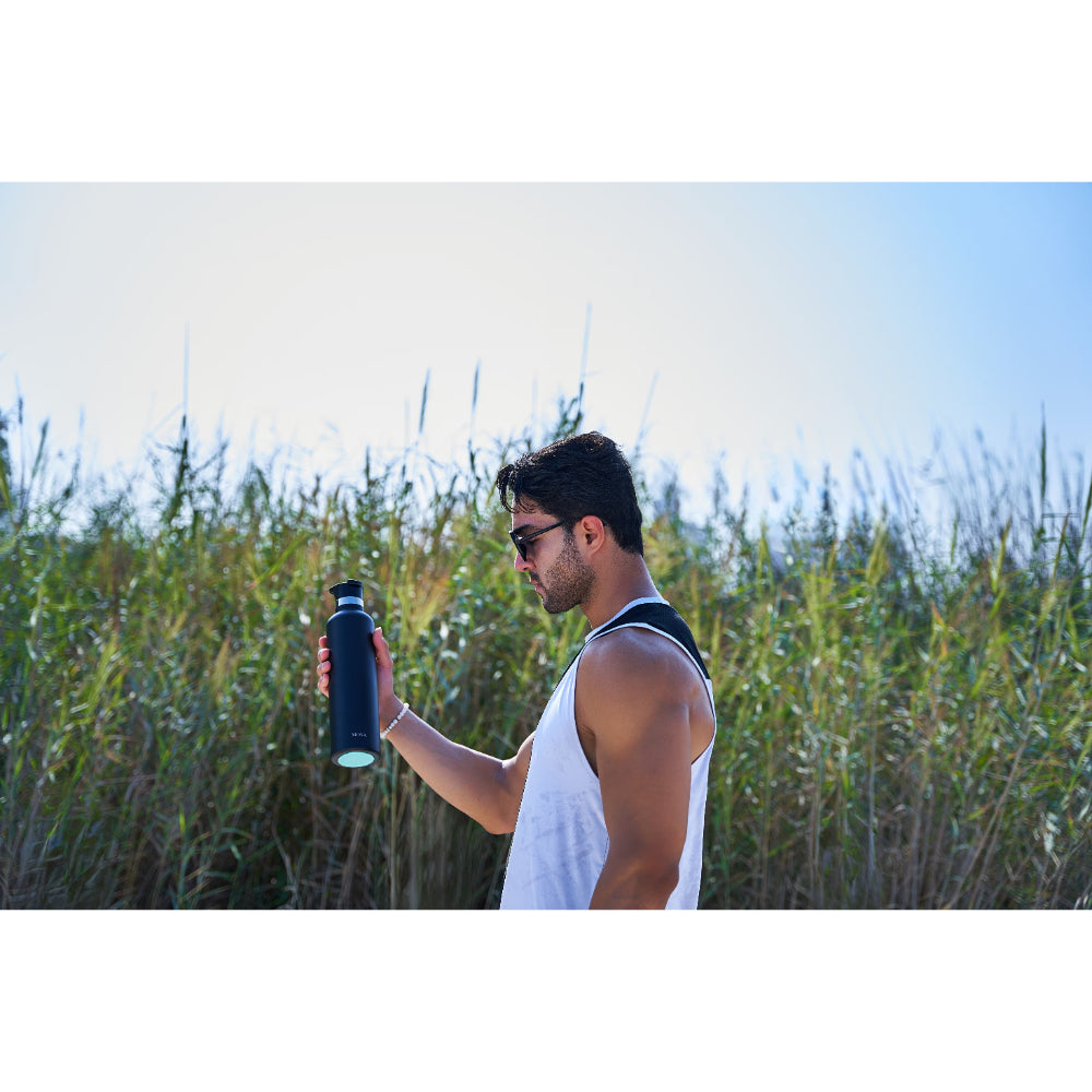 زجاجة مياه مويا "كورال ريف" المعزولة والمستدامة، سعة لتر واحد، باللون الأسود