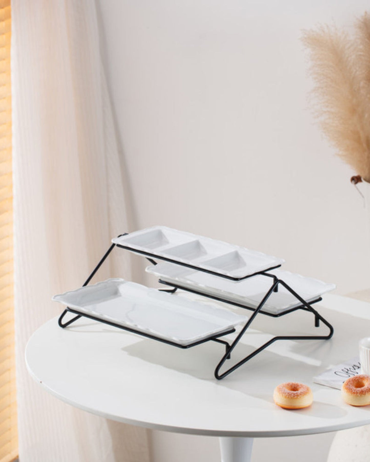 طبق بورسلين أبيض مستطيل أنيق من طبقتين مع حامل أسود (طبق صغير 33 سم، طبق كبير 36 سم)