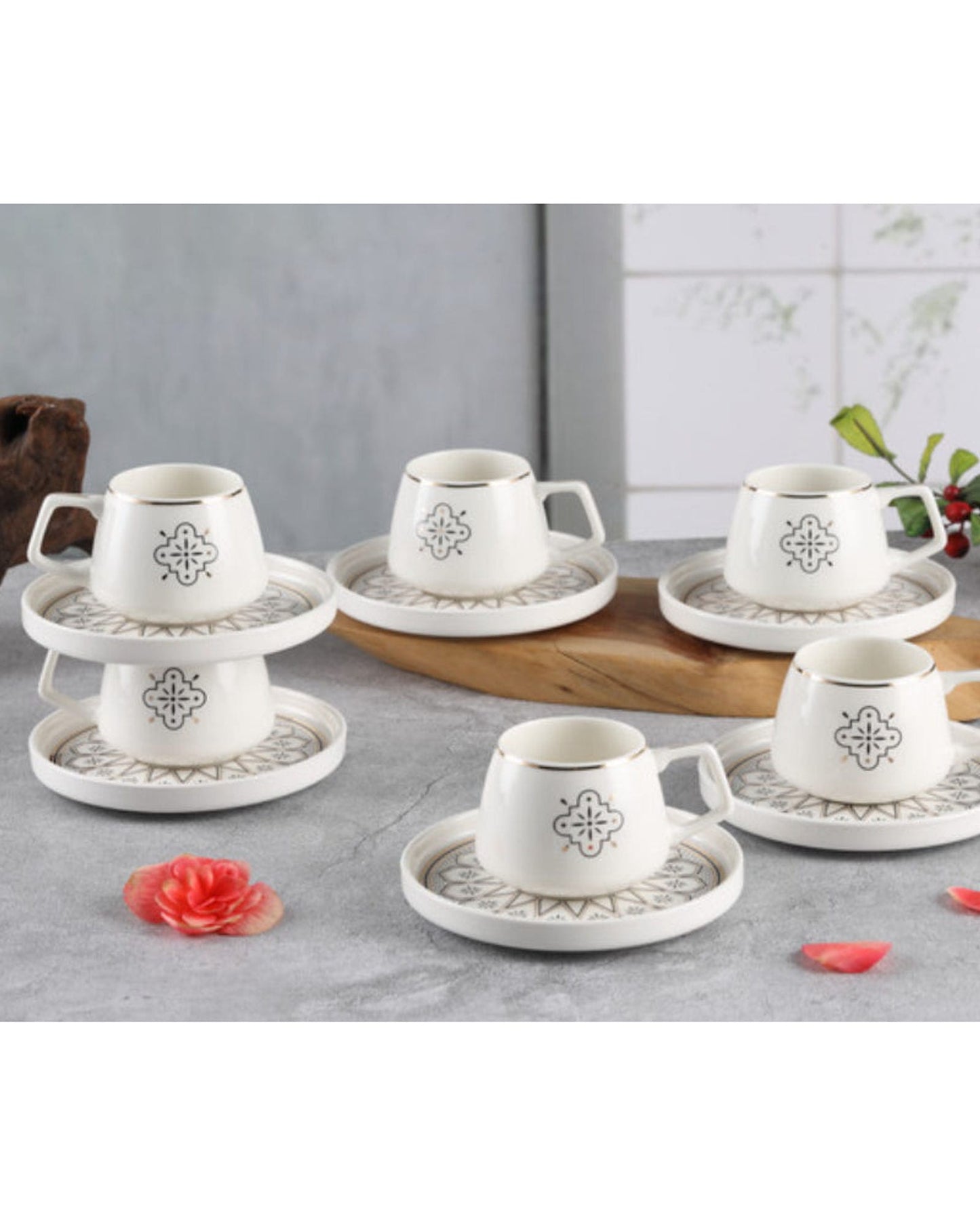 طقم فناجين قهوة وصحن من شالو نيو بون تشاينا هوما، 100 مل (أبيض، 6 أكواب، 6 صحون)
