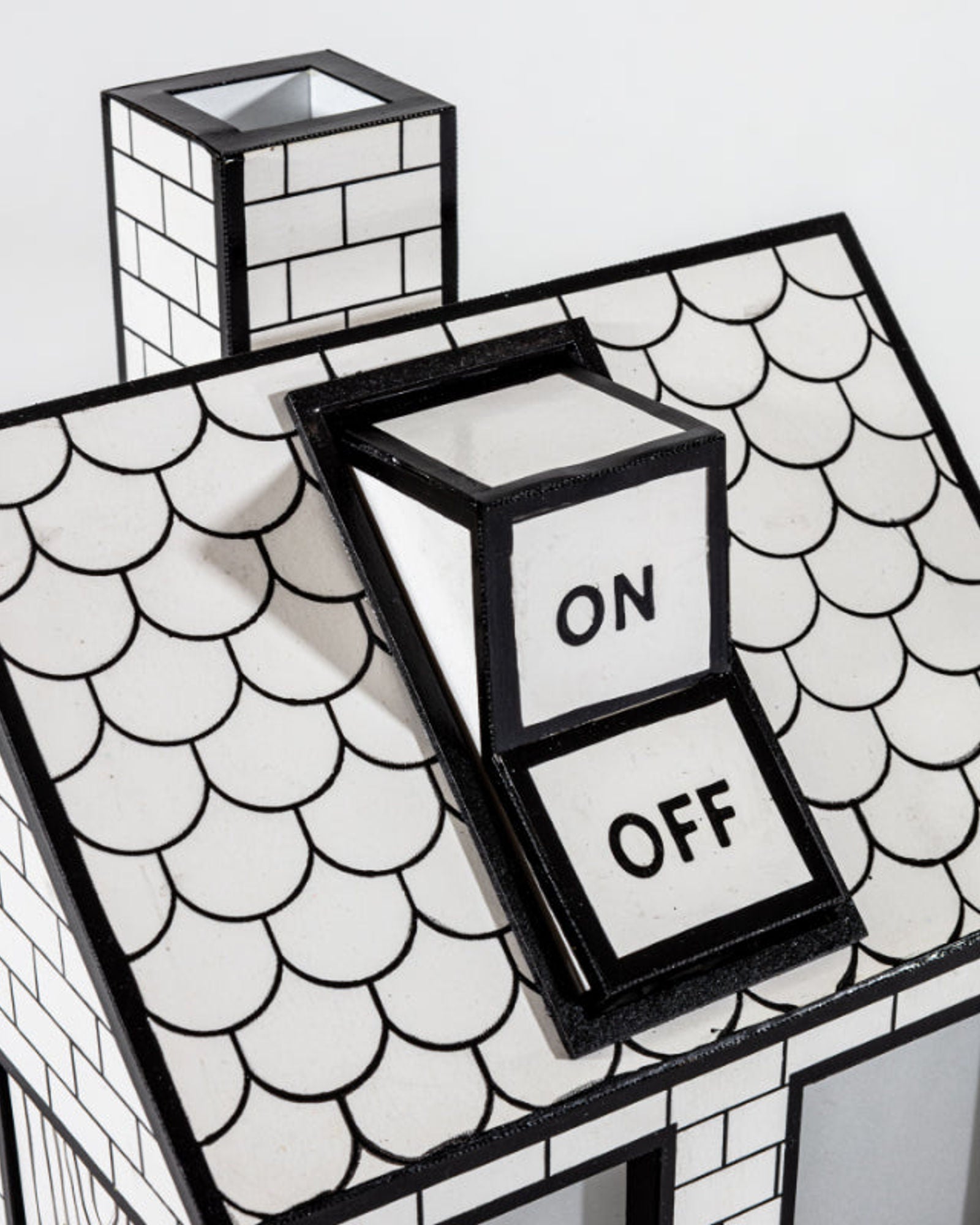 مصباح مكتب سيليتي من الورق المُعاد تدويره