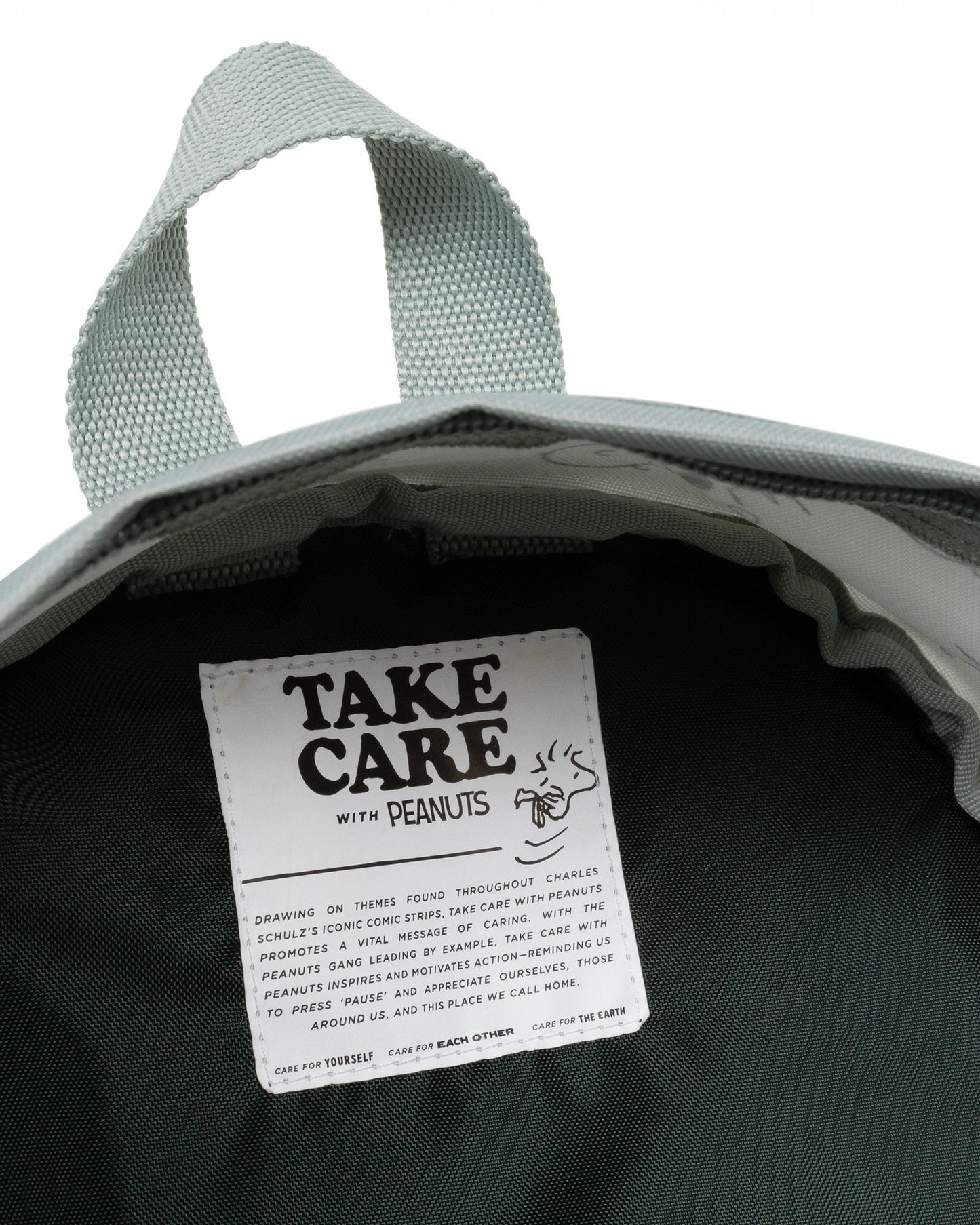 حقيبة ظهر إيستباك أوربت بنكهة الفول السوداني والنعناع