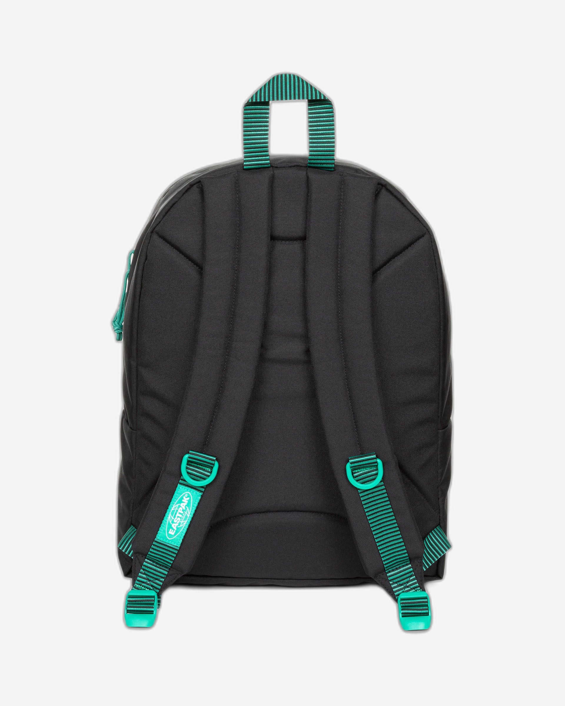 حقيبة ظهر Eastpak Pinnacle Kontraststrblac متوسطة الحجم مع حماية للكمبيوتر المحمول - EK0000609J41