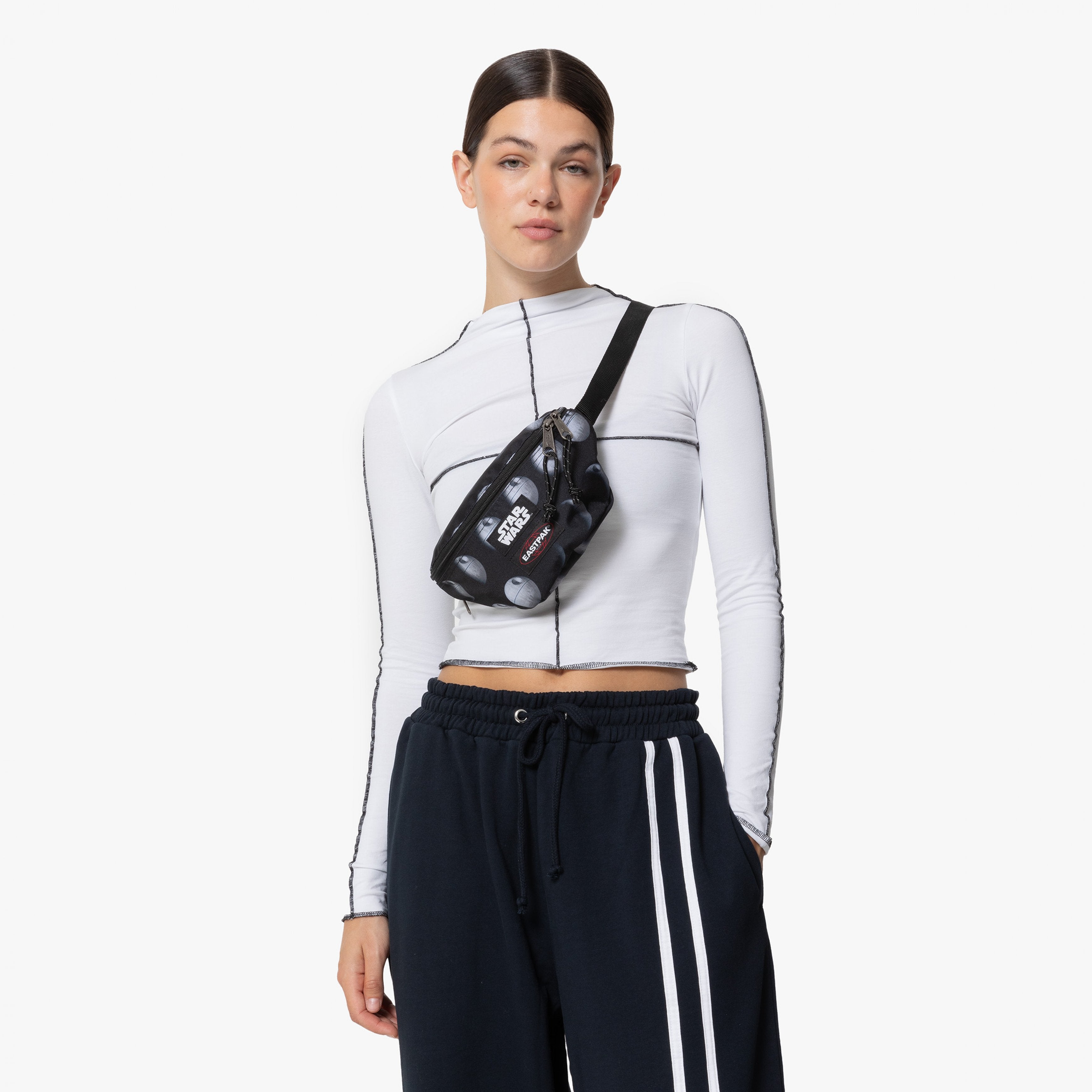 حقيبة إيست باك سبرينغر ستار وورز ديث ستار السوداء - EK0000741Q21