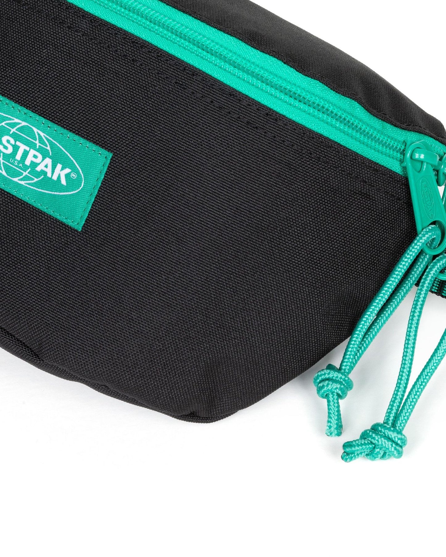 حقيبة خصر إيستباك سبرينغر كونتراست سترايب سوداء صغيرة - EK0000749J41